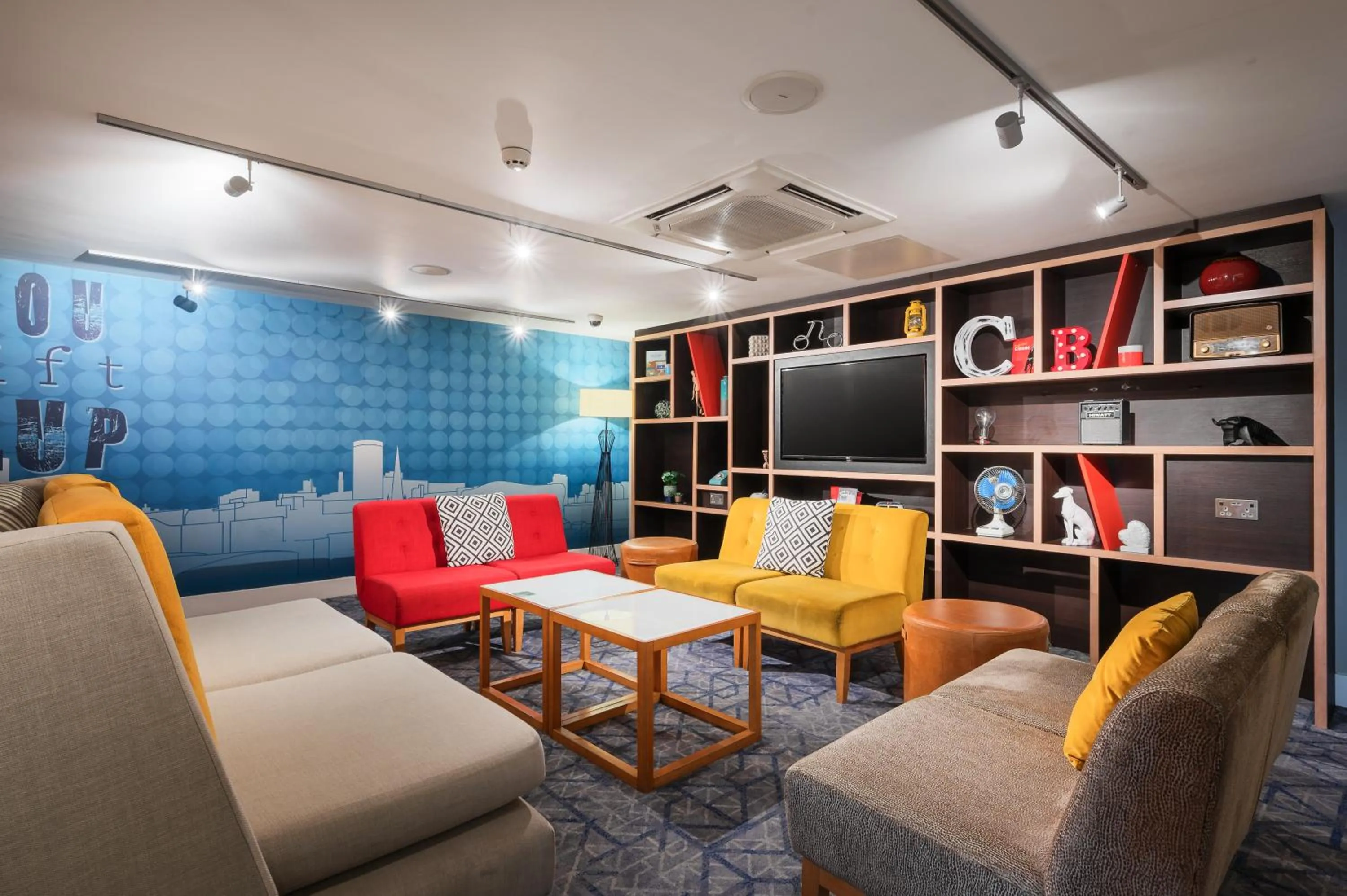 Lobby or reception in Holiday Inn Birmingham City by IHG