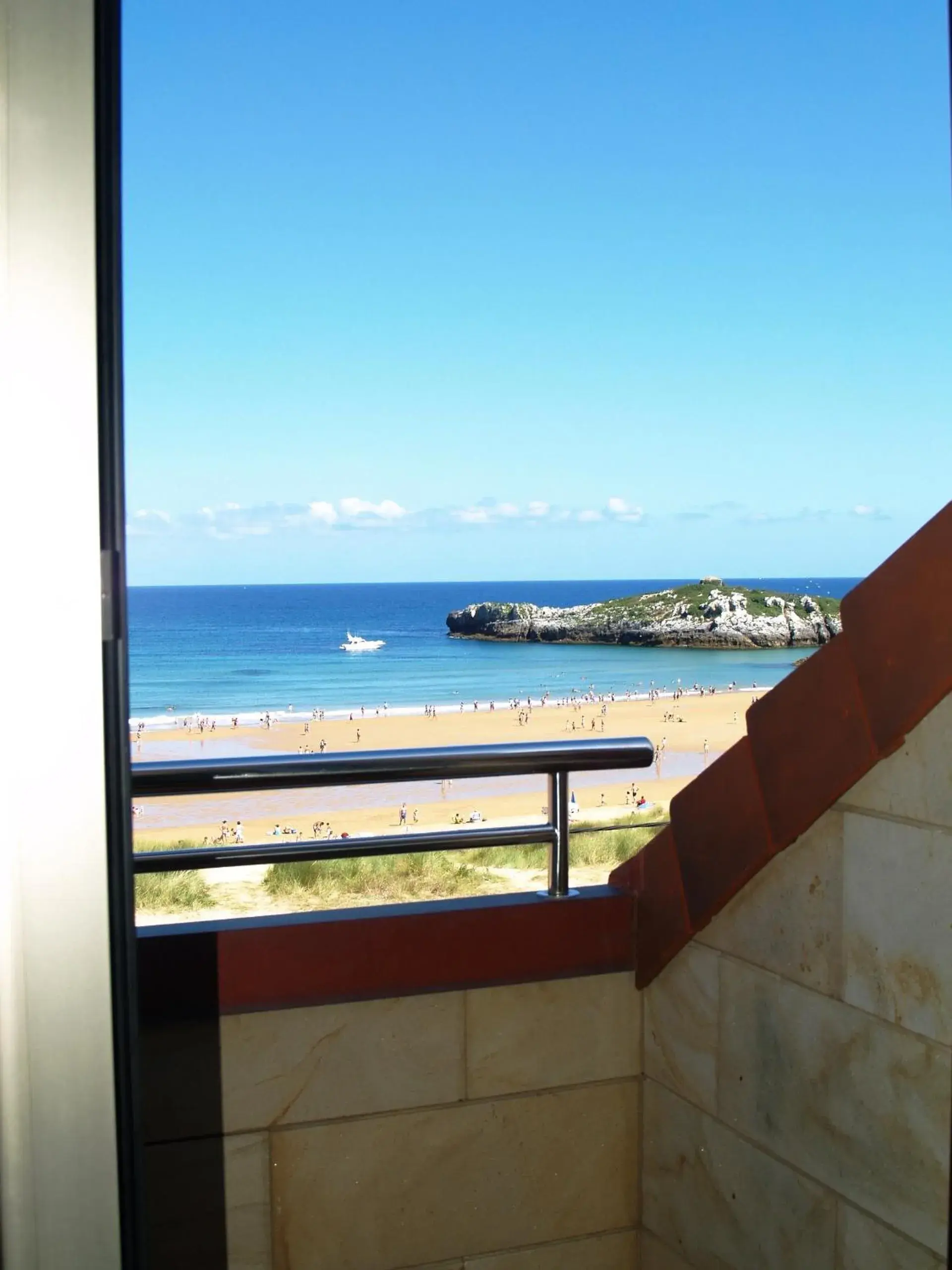 View (from property/room) in Hotel Marítimo Ris con garaje View (from property/room) in Hotel Marítimo Ris con garaje