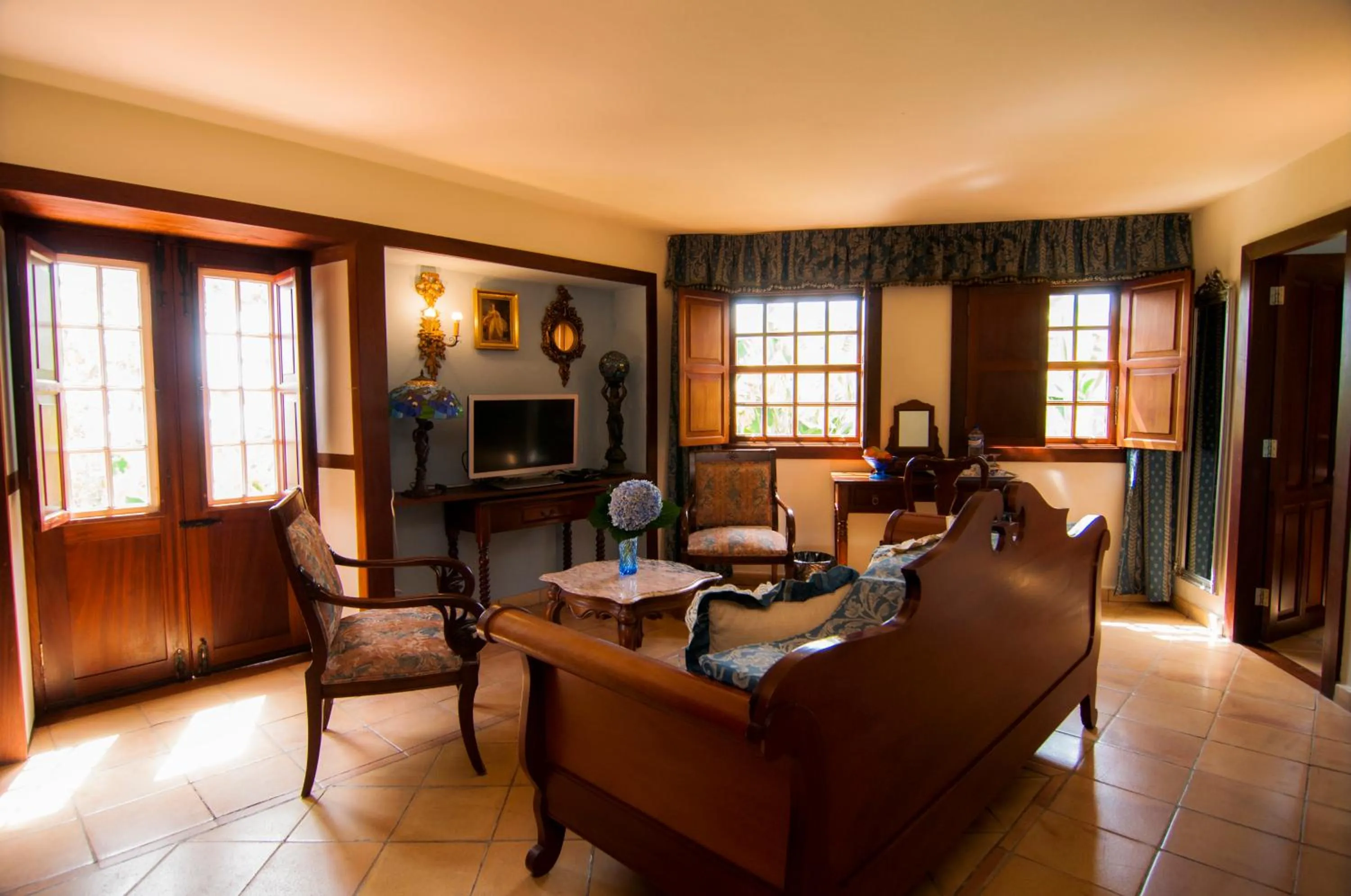 Photo of the whole room in Finca Arminda