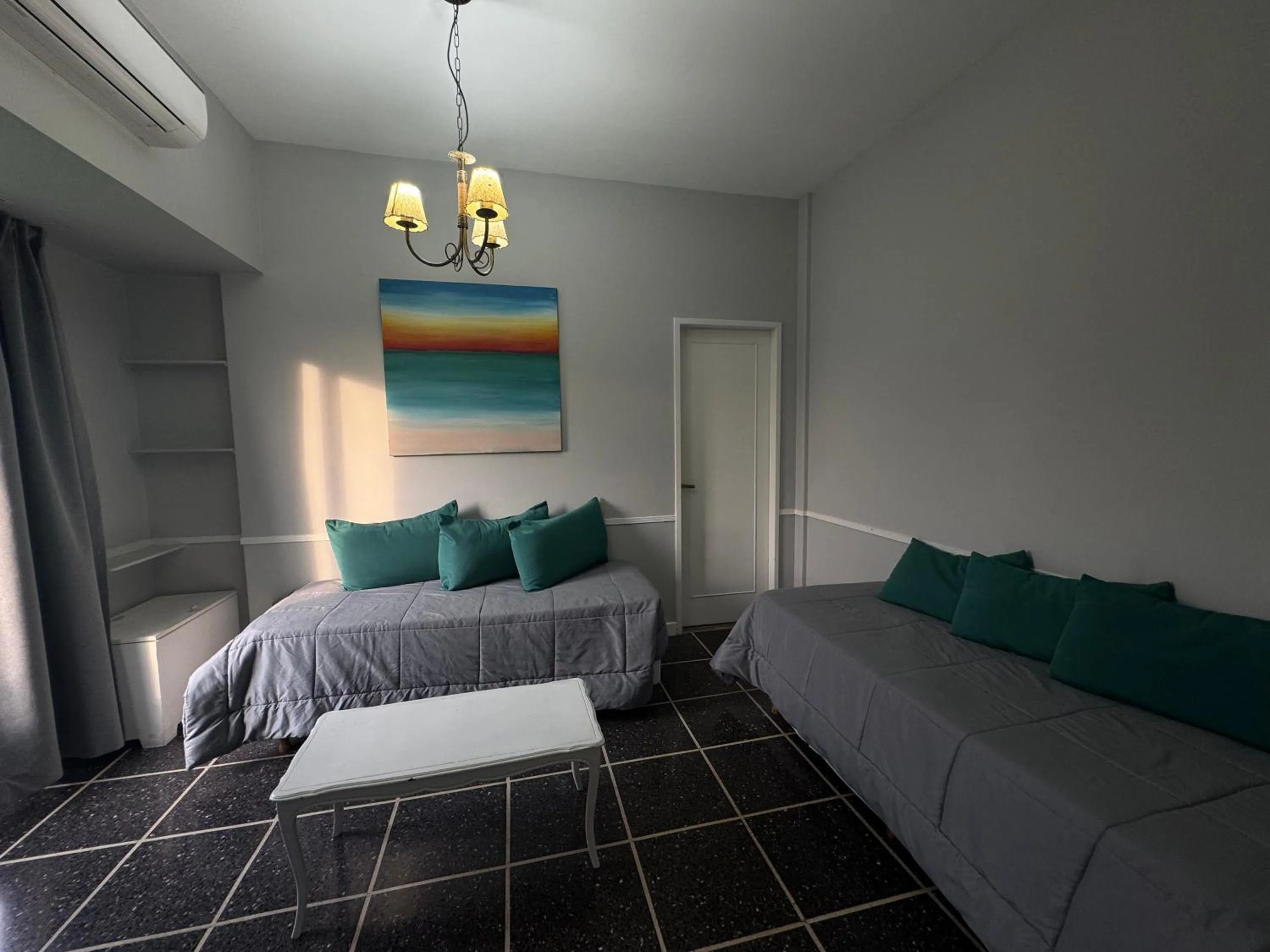 Bed in Hotel Lyon by MH