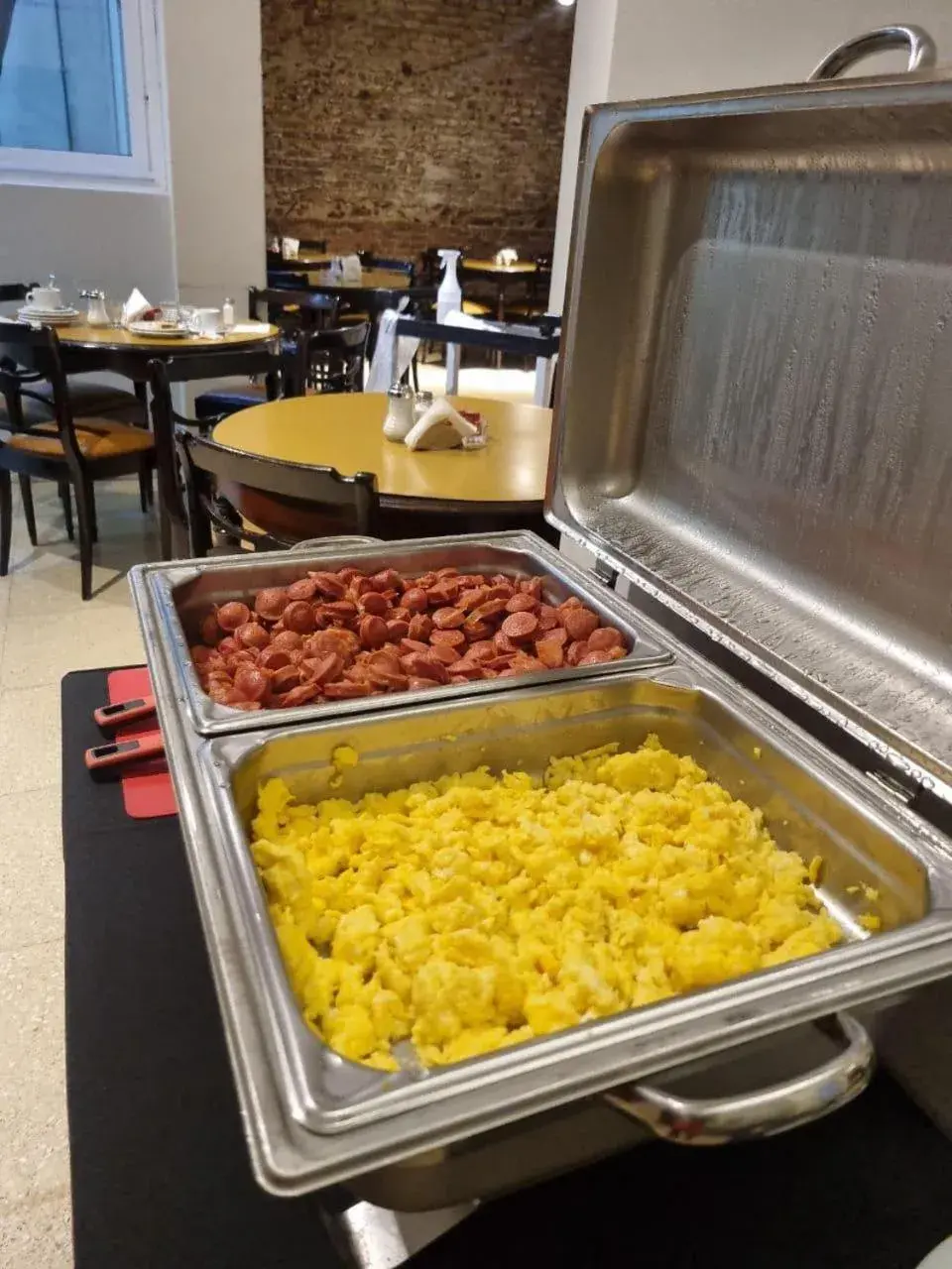 Buffet breakfast in Hotel Lyon by MH Buffet breakfast in Hotel Lyon by MH