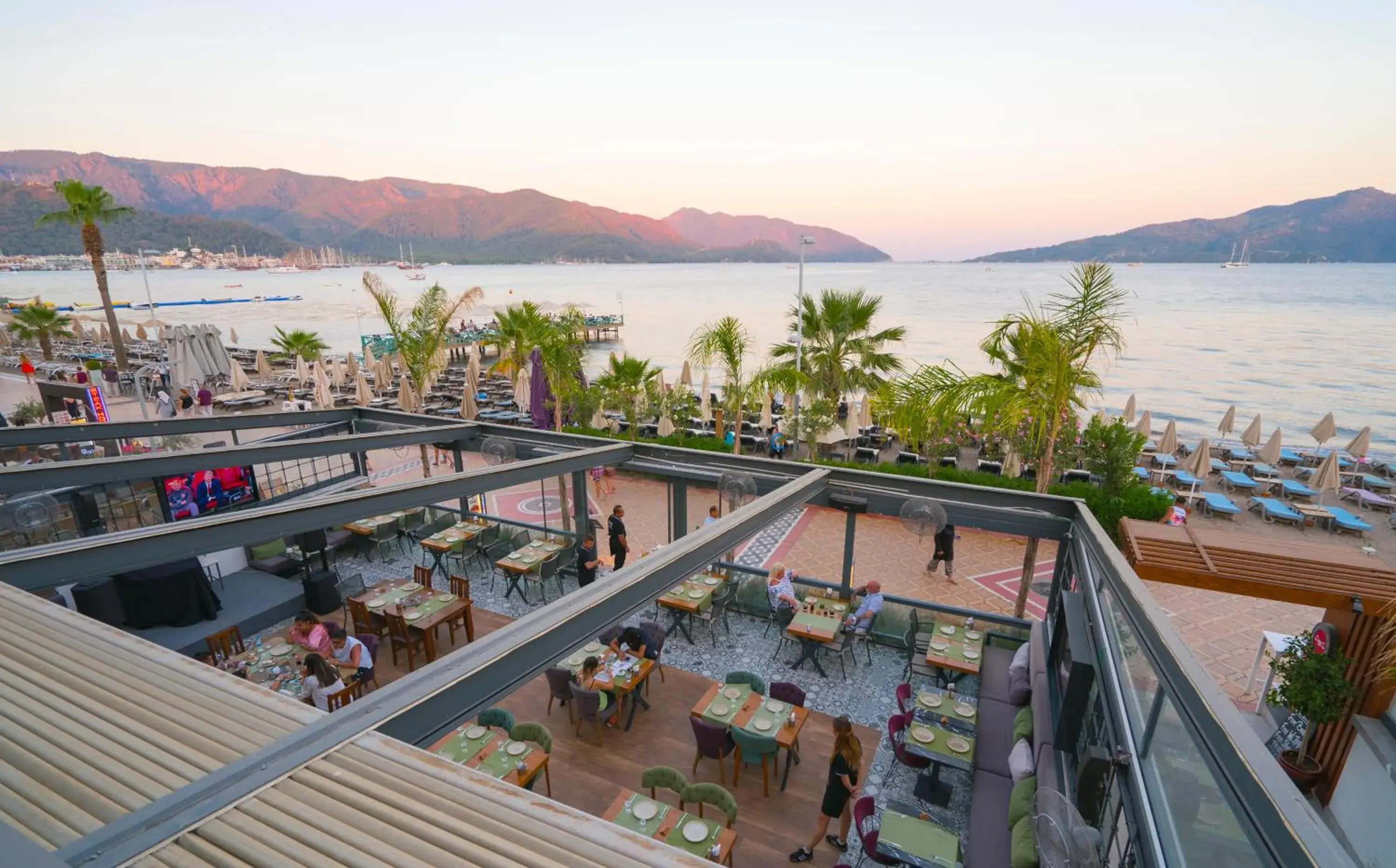 Restaurant/places to eat in Marmaris Beach Hotel Restaurant/places to eat in Marmaris Beach Hotel
