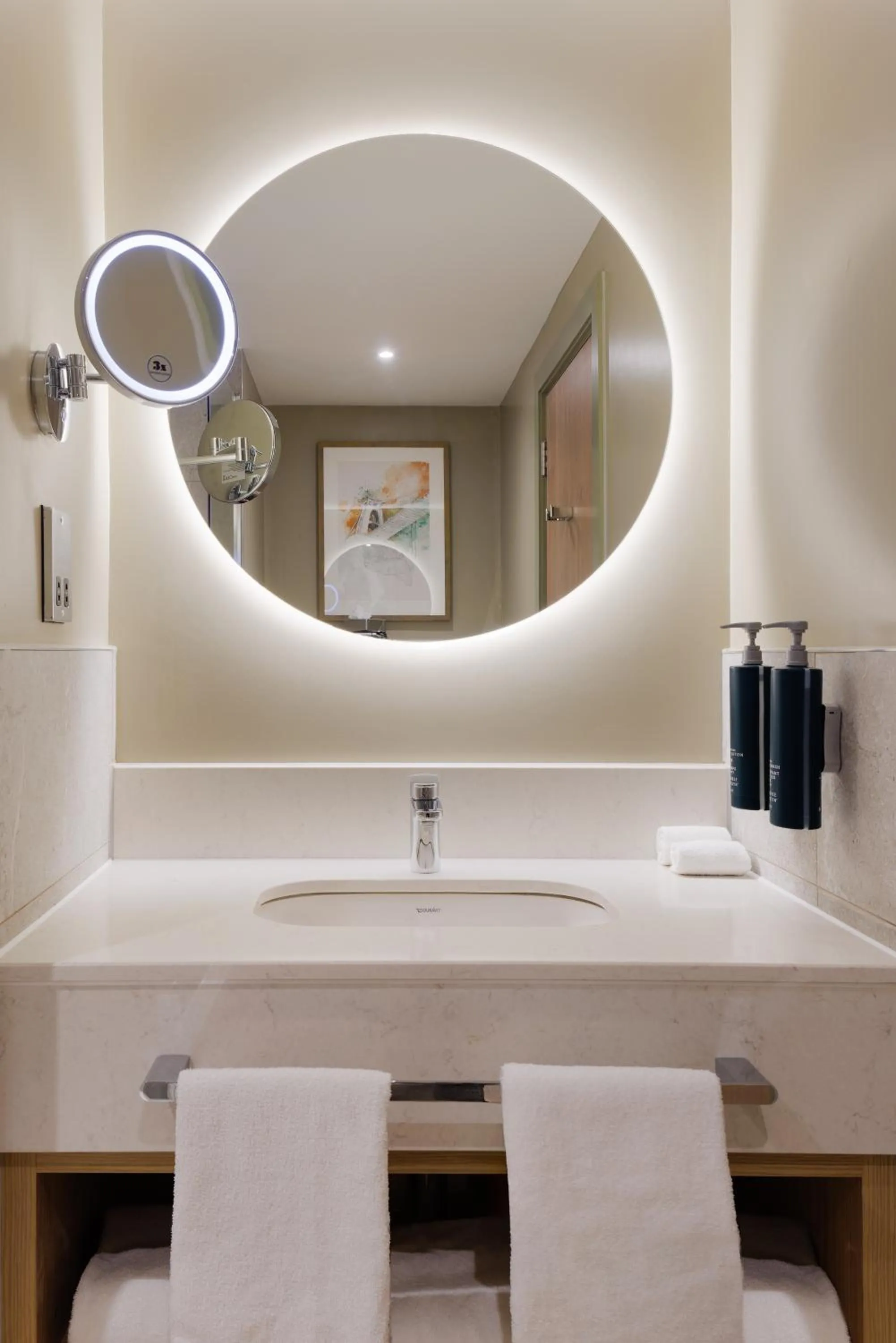 Bathroom in DoubleTree by Hilton Bristol North