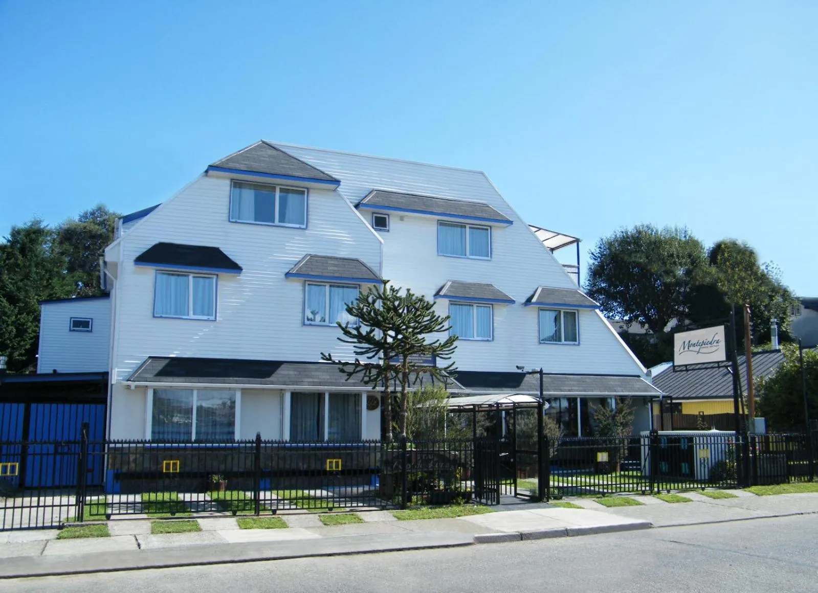 Property building in Montepiedra Costanera Valdivia