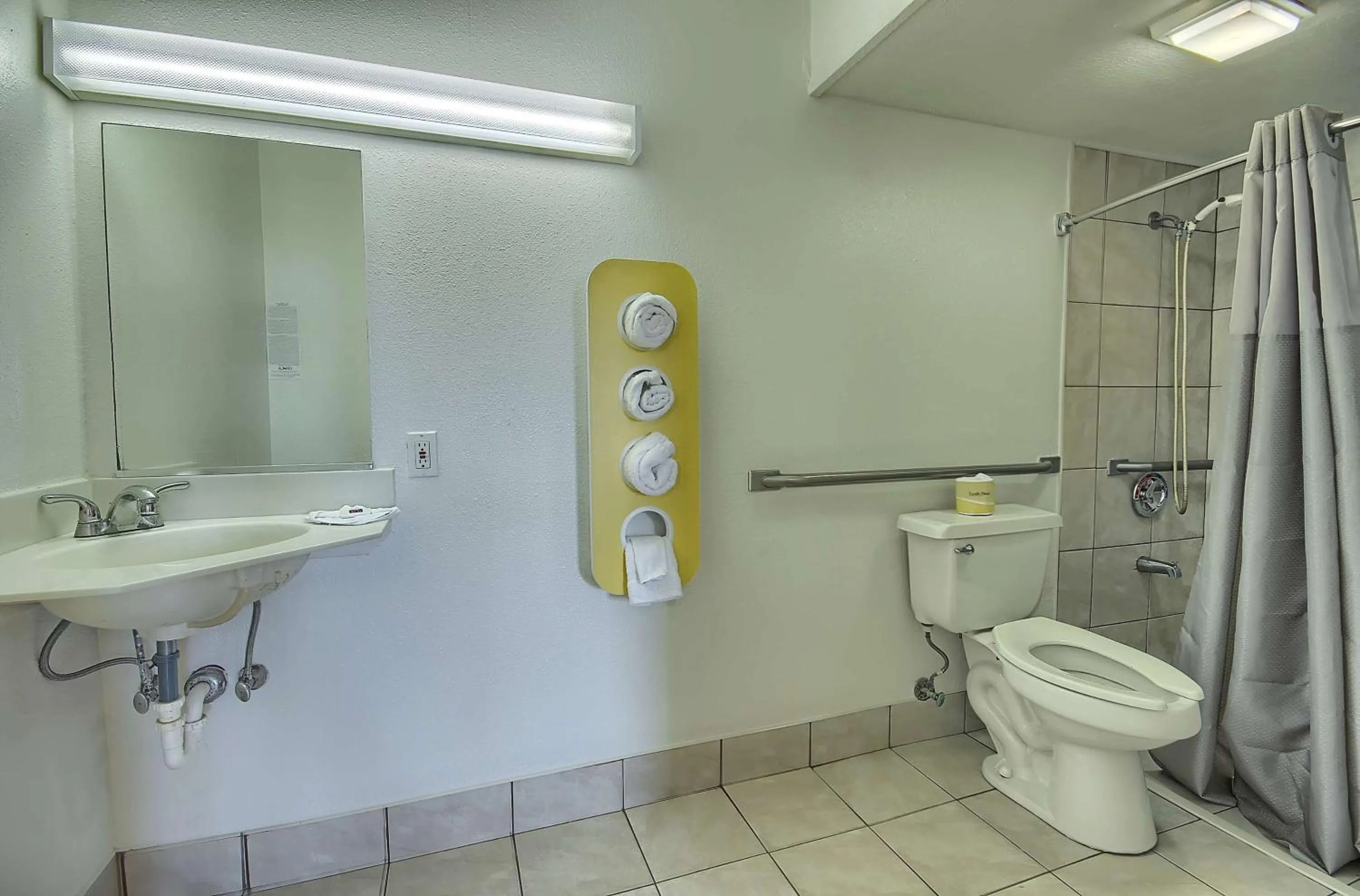 Shower in Motel 6-Lima, OH