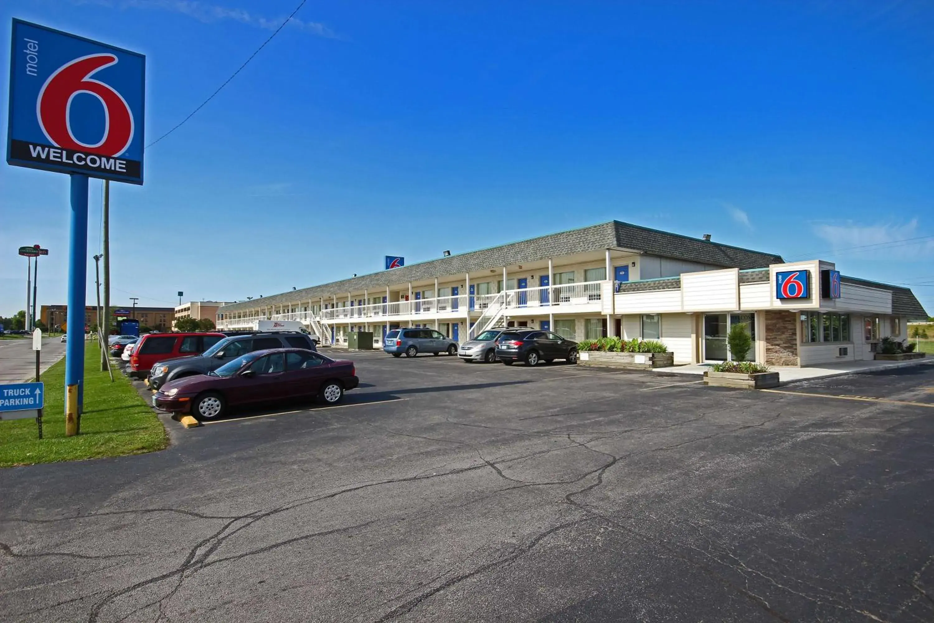 Property building in Motel 6-Lima, OH Property building in Motel 6-Lima, OH