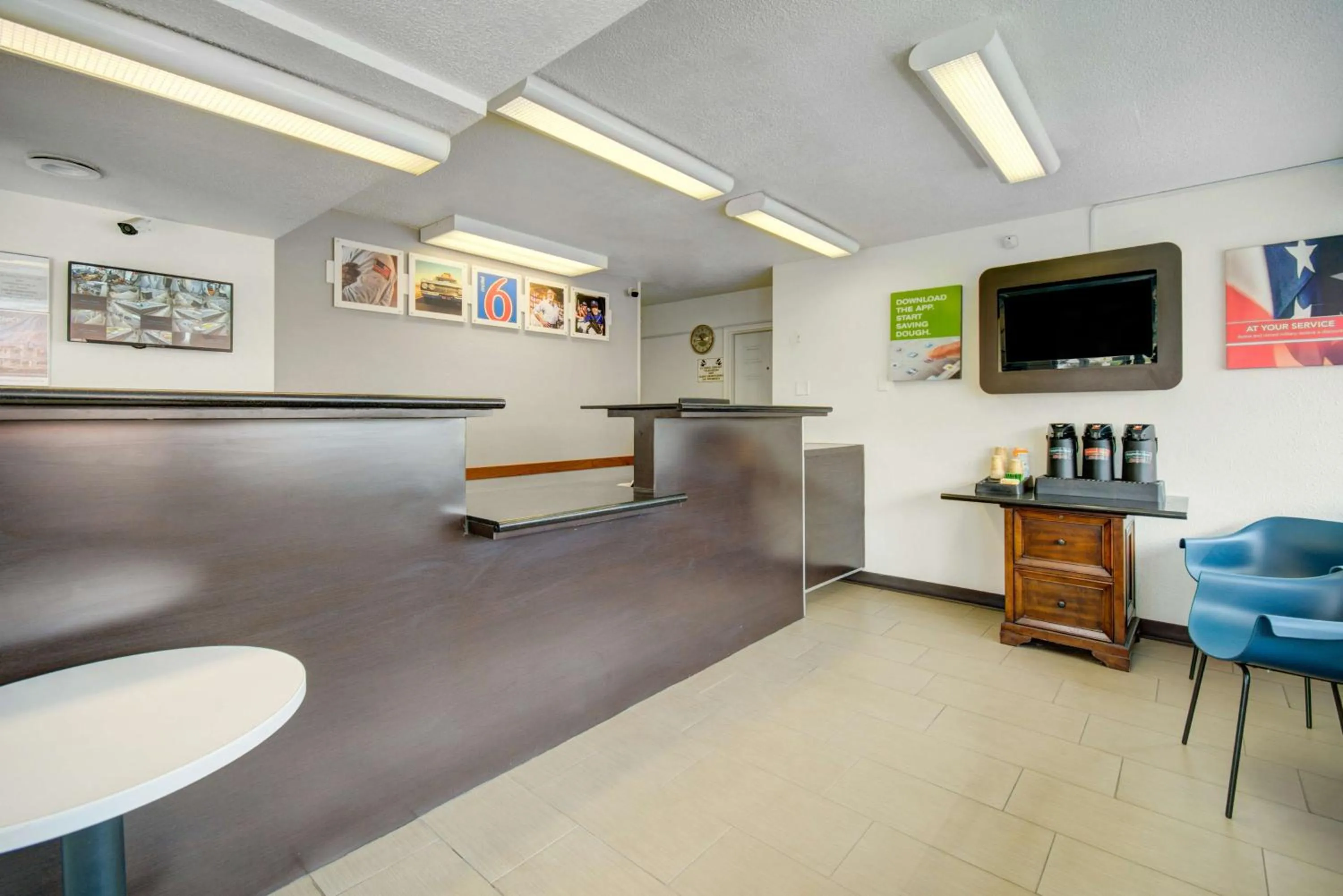 Lobby or reception in Motel 6-Lima, OH