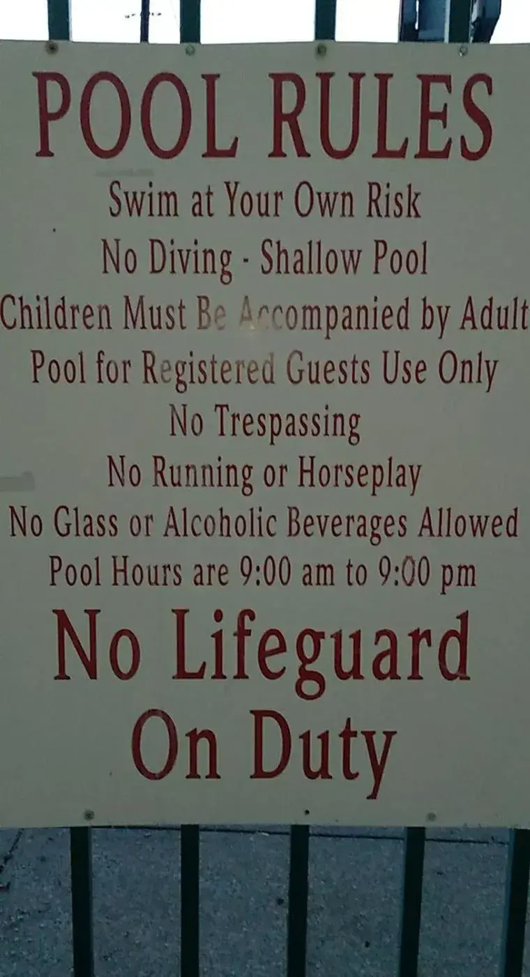 Swimming pool in RED CARPET INN LOUISVILLE NORTH -Jeffersonville In Swimming pool in RED CARPET INN LOUISVILLE NORTH -Jeffersonville In