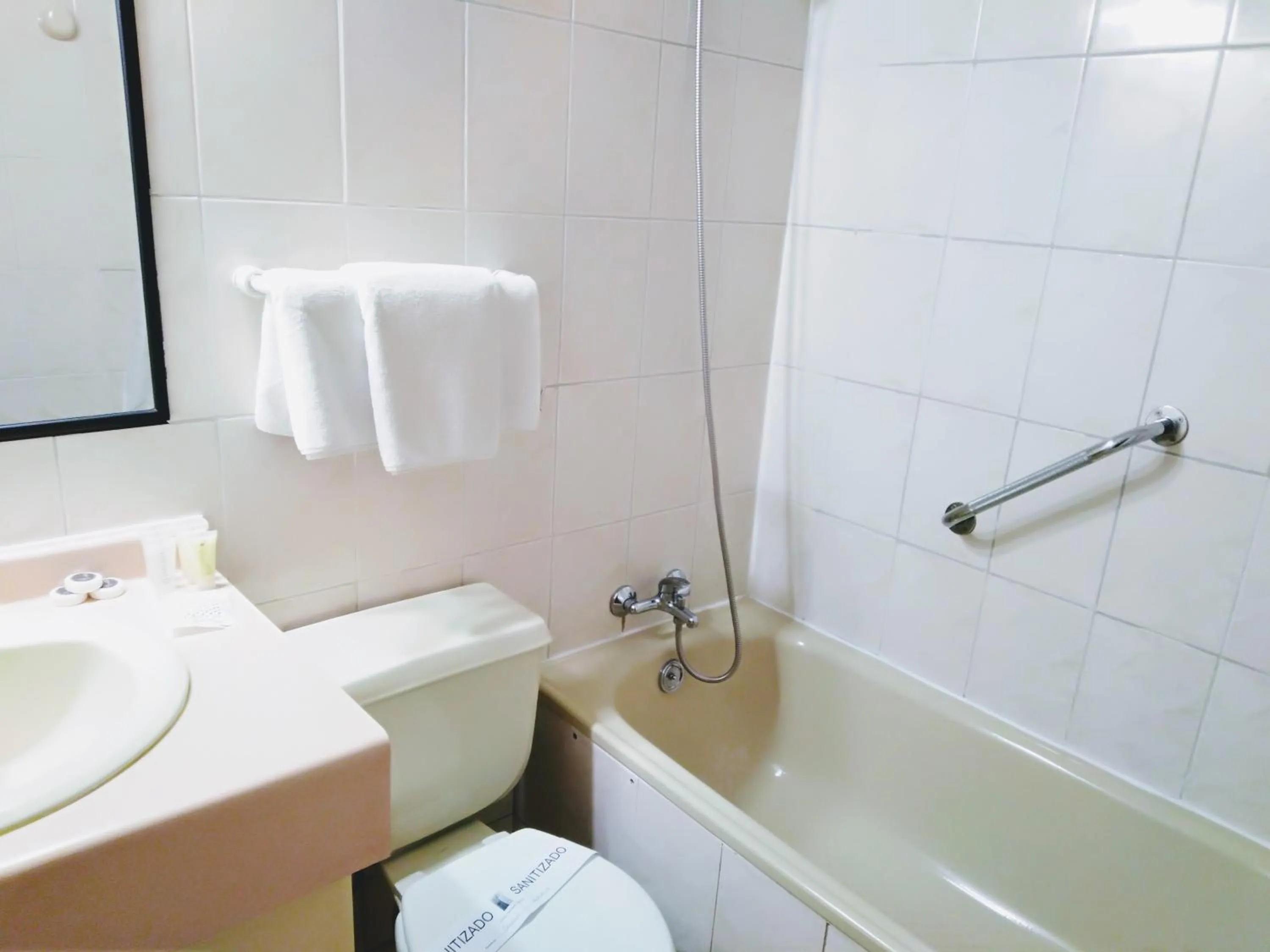 Bathroom in KU Hotel Turismo Temuco