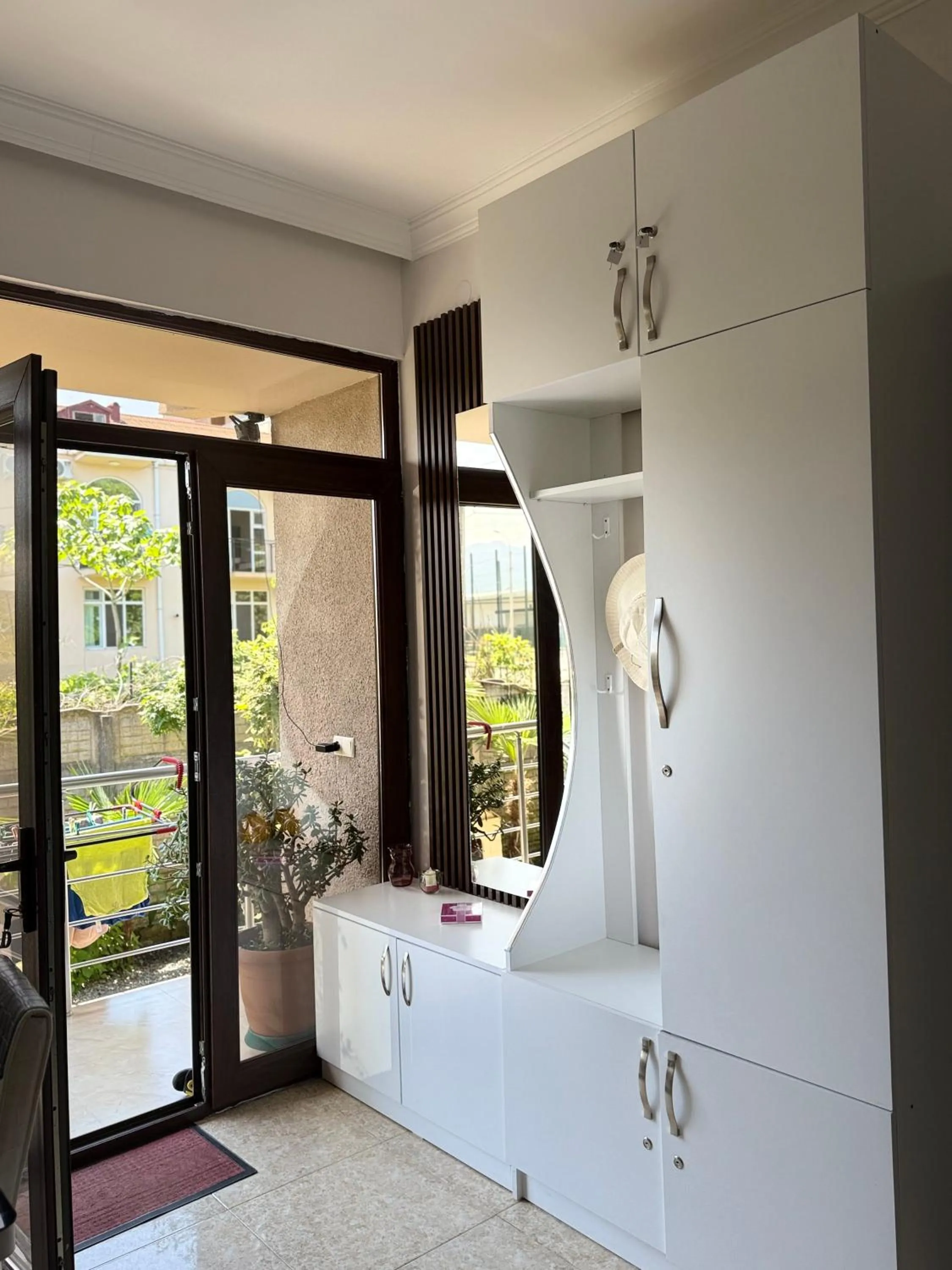 Lia Guest House