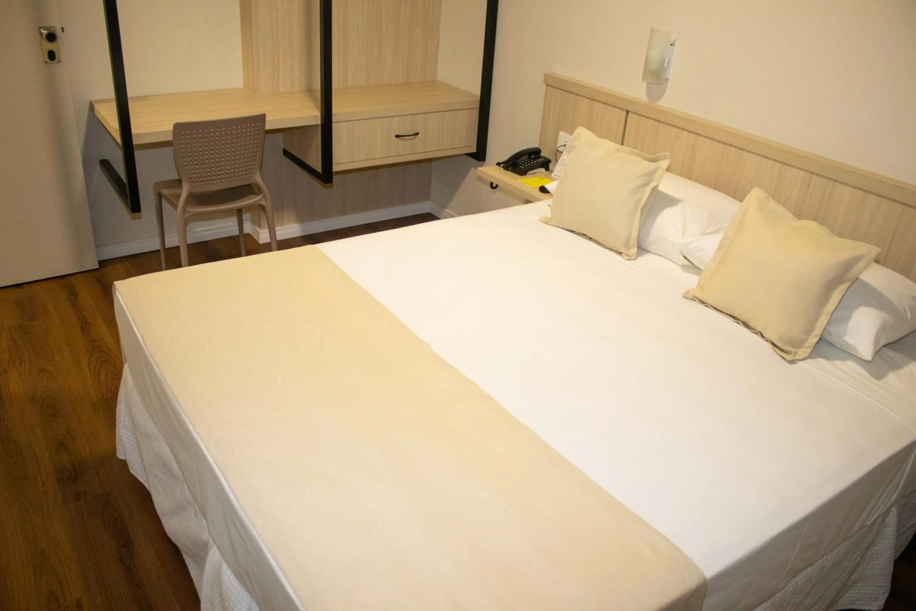 Bed in Golden Ingá Hotel