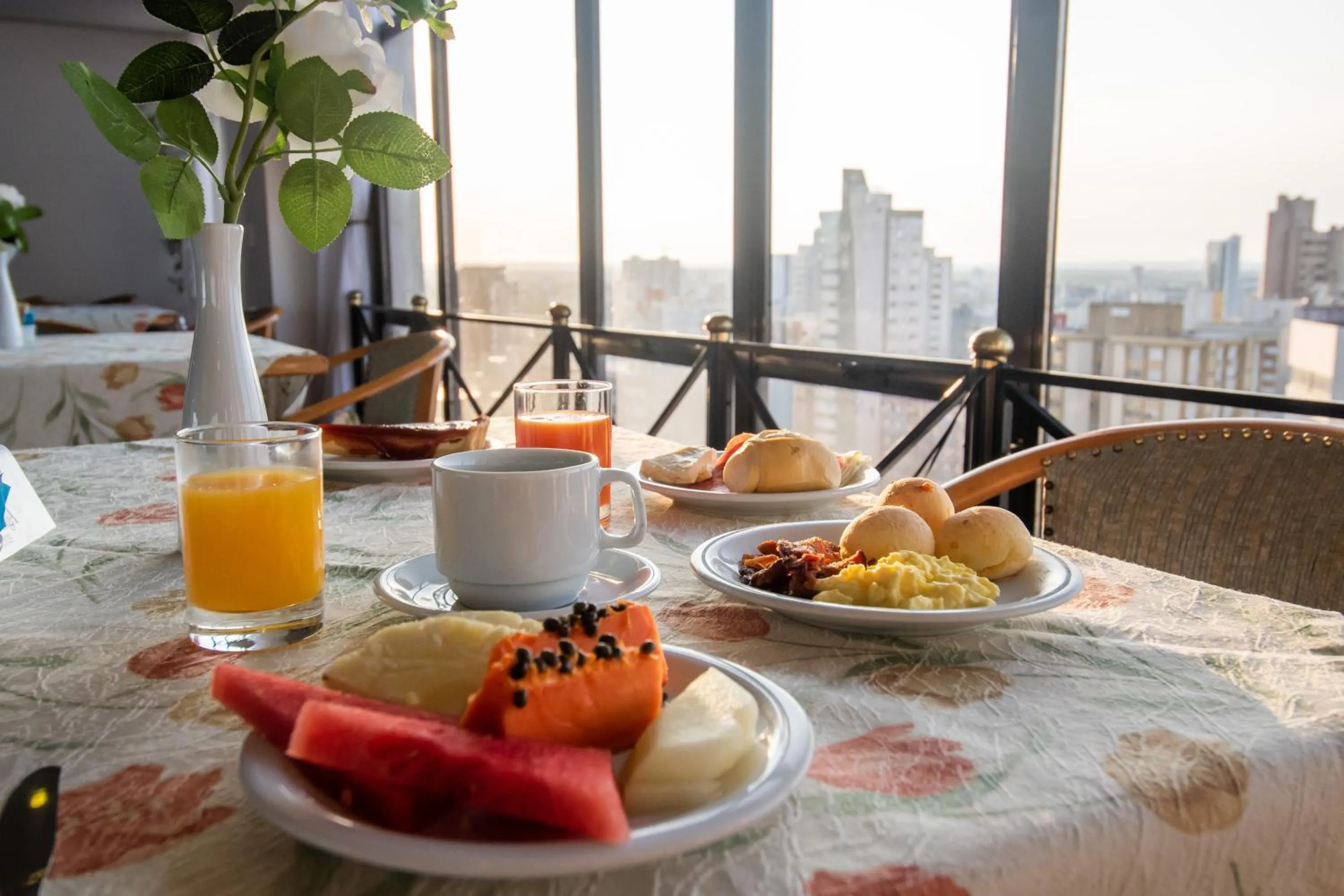 Food and drinks in Golden Ingá Hotel