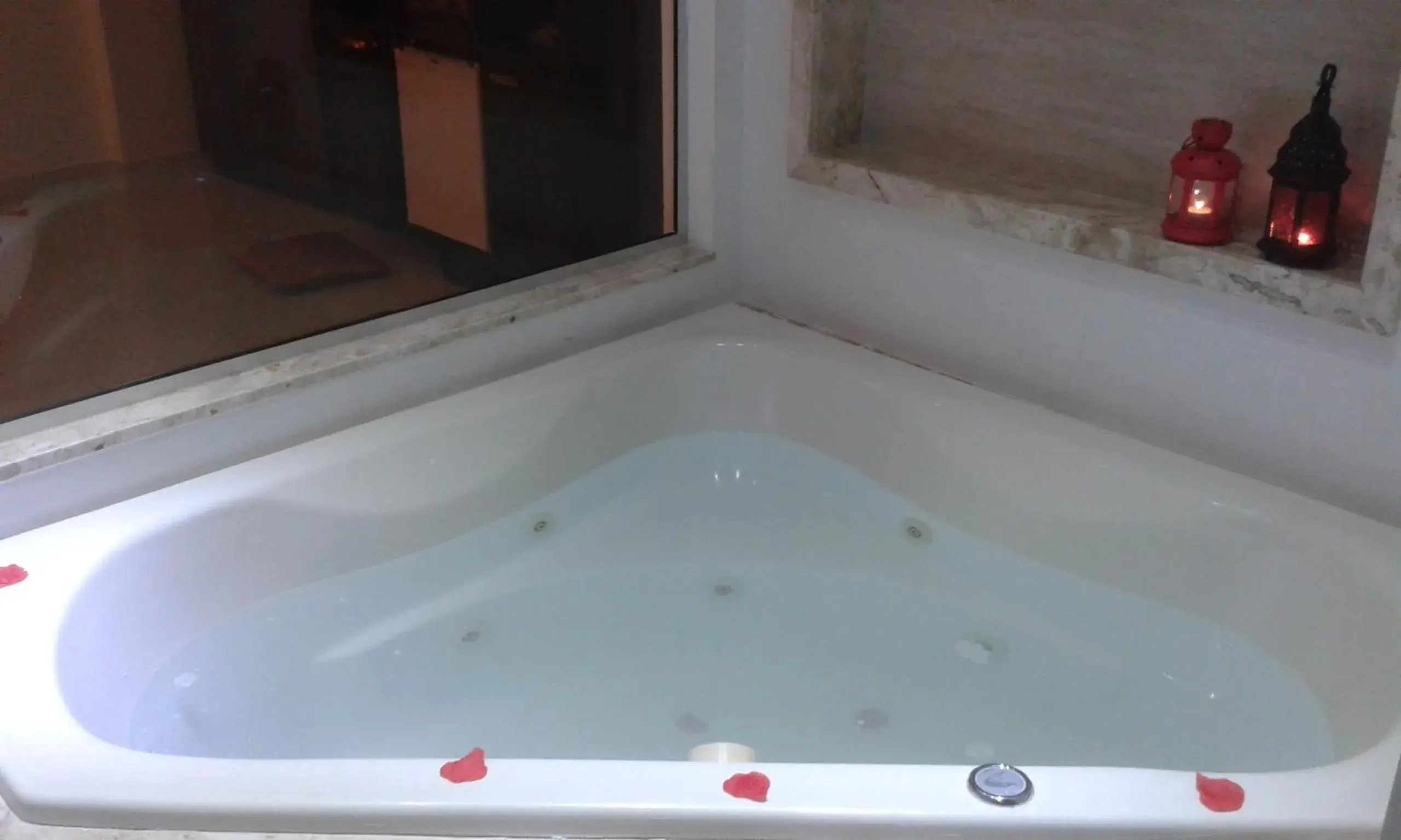 Luxury Suite - single occupancy in Pioneiro Hotel Luxury Suite - single occupancy in Pioneiro Hotel