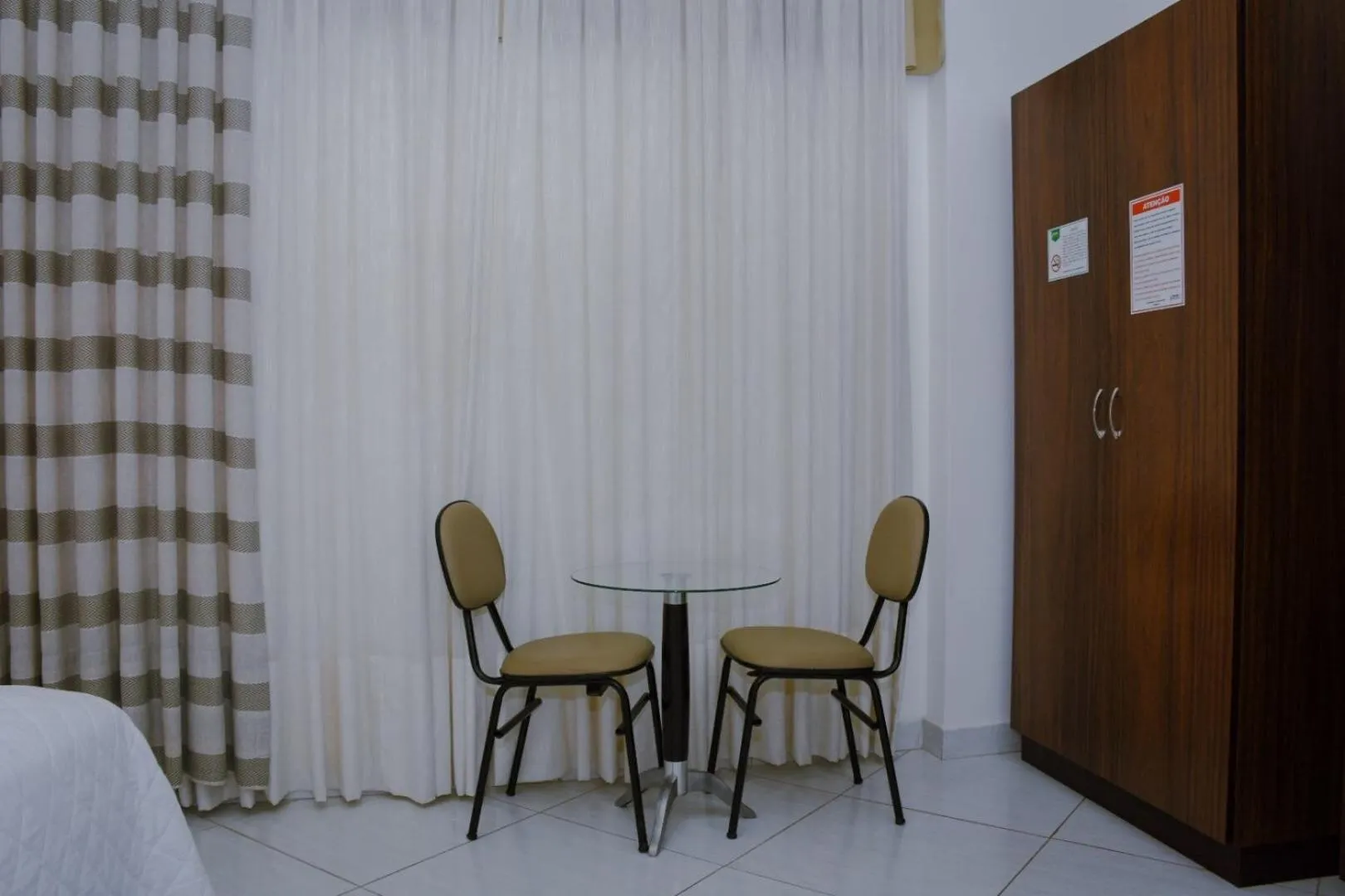 Living room in Pioneiro Hotel