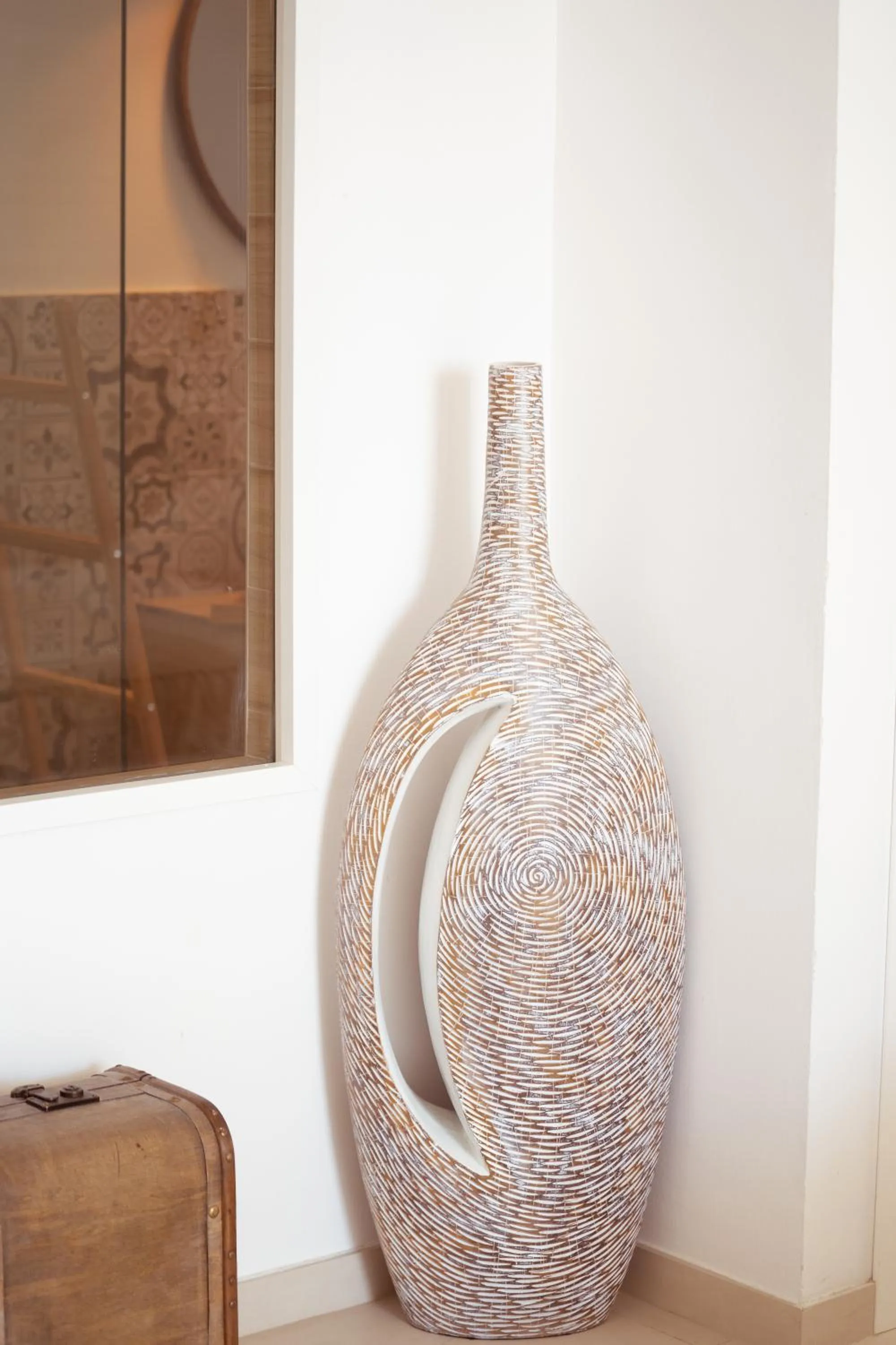 Decorative detail in Break for two