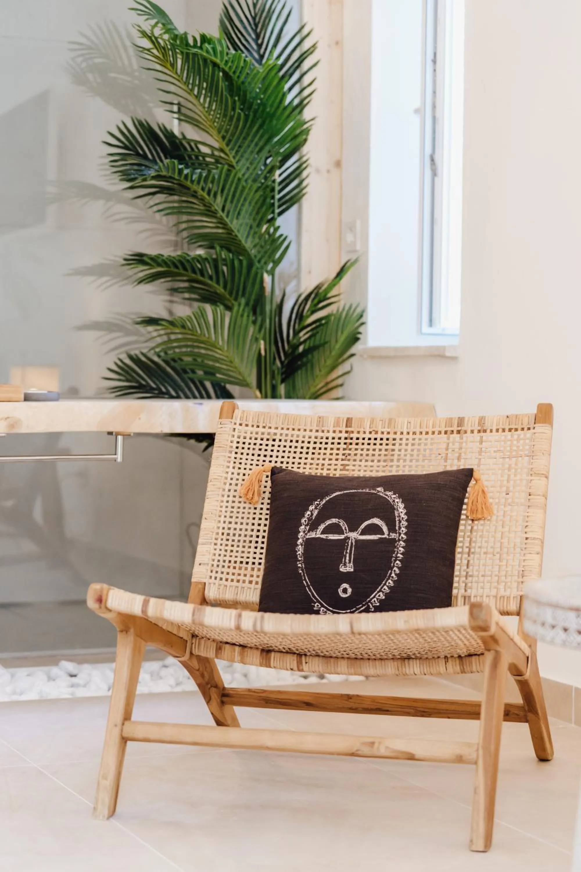 Decorative detail in Break for two