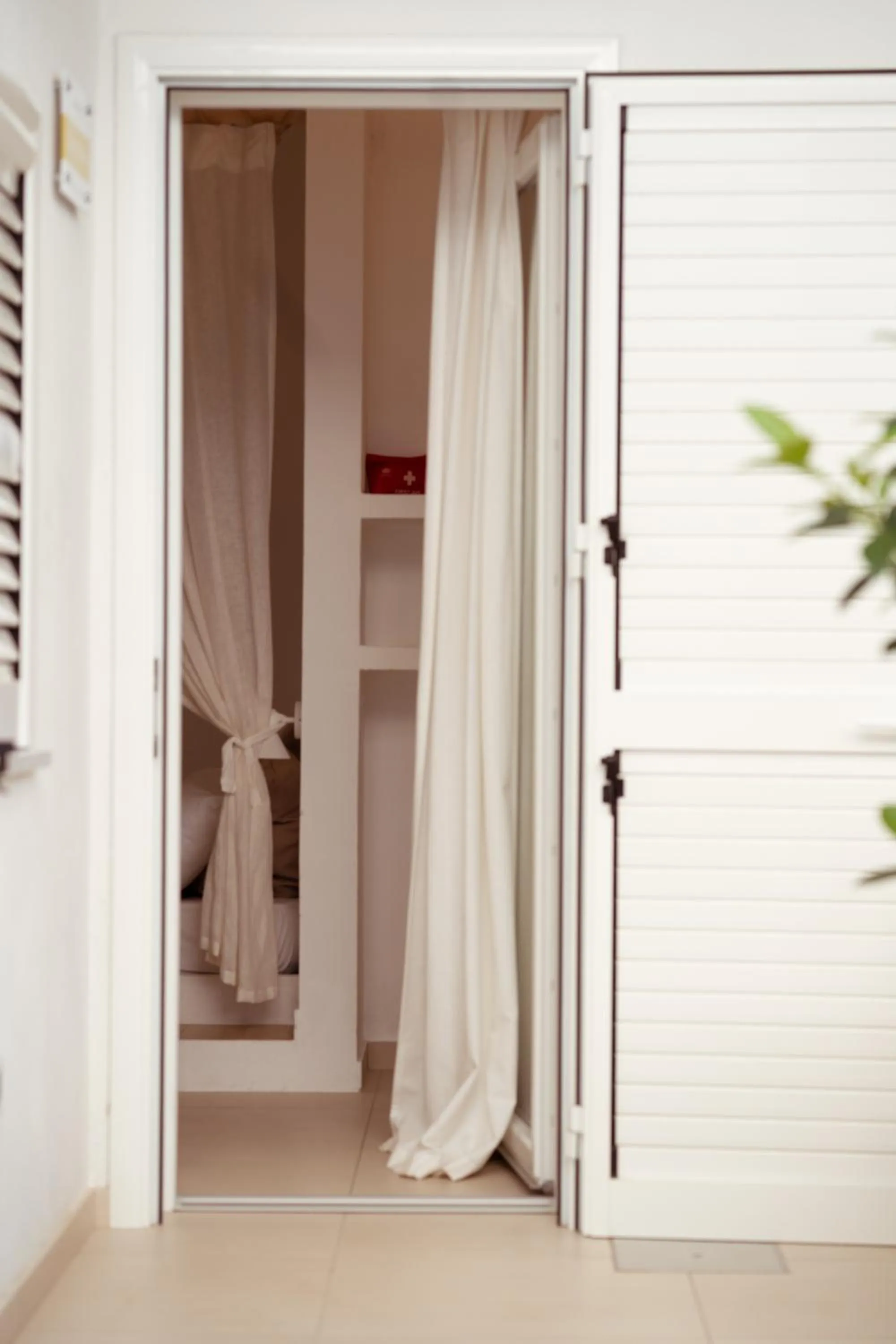 Facade/entrance in Break for two