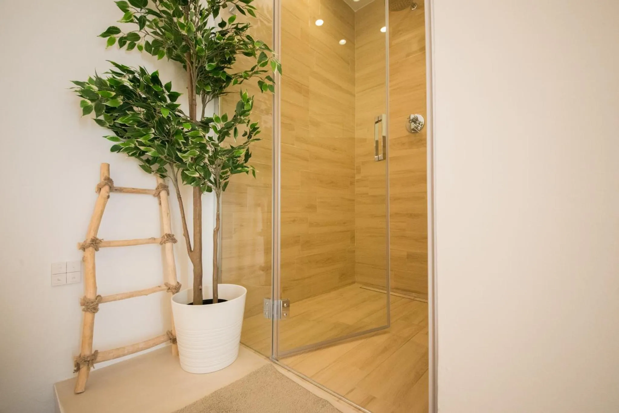 Bathroom in Break for two