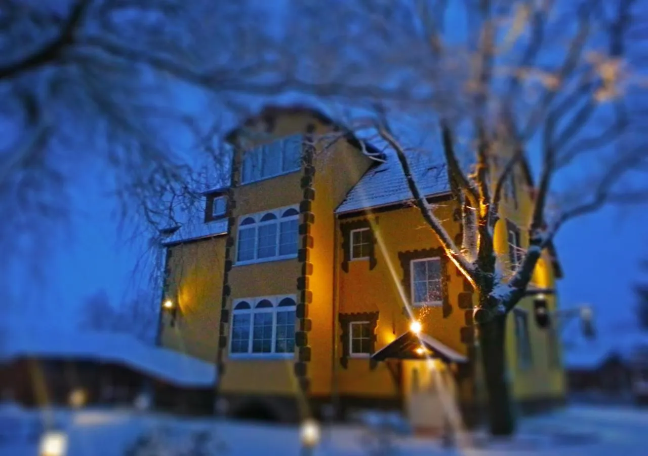 Property building in Ostsee-Rittergut-Rügen mit BinzHotel & OrdensKapelle & RomantikGut