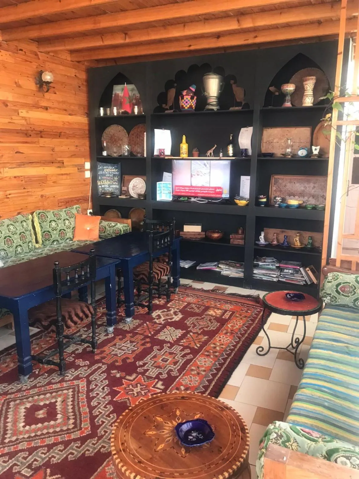 Restaurant/places to eat in Hôtel Riad Gnaoua