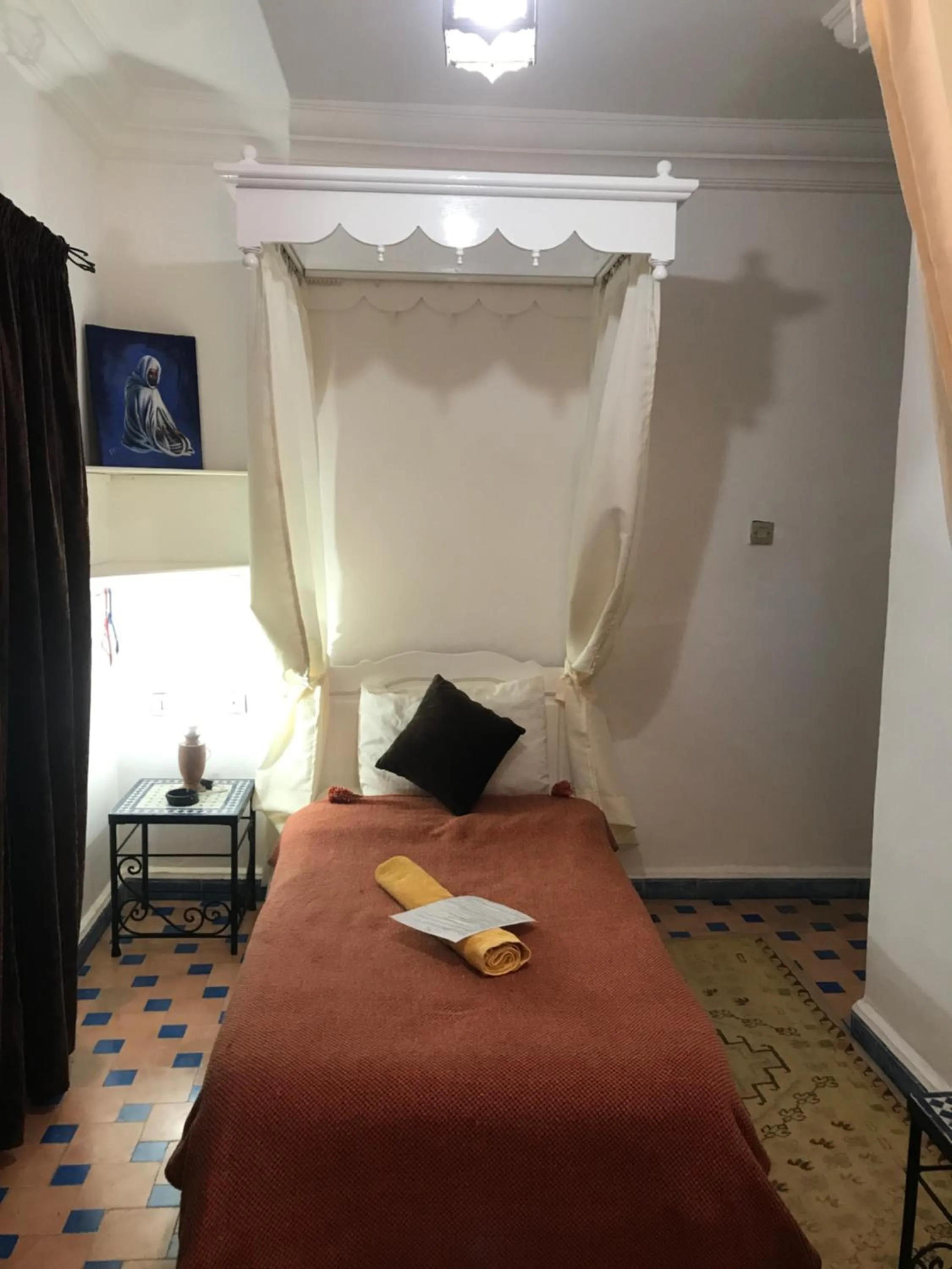 Bed in Hôtel Riad Gnaoua