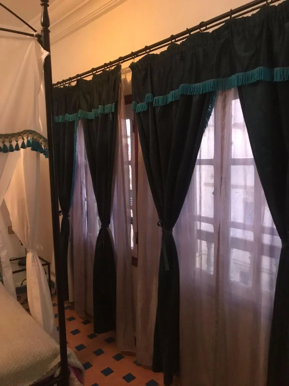 Bedroom, Bed in Hôtel Riad Gnaoua