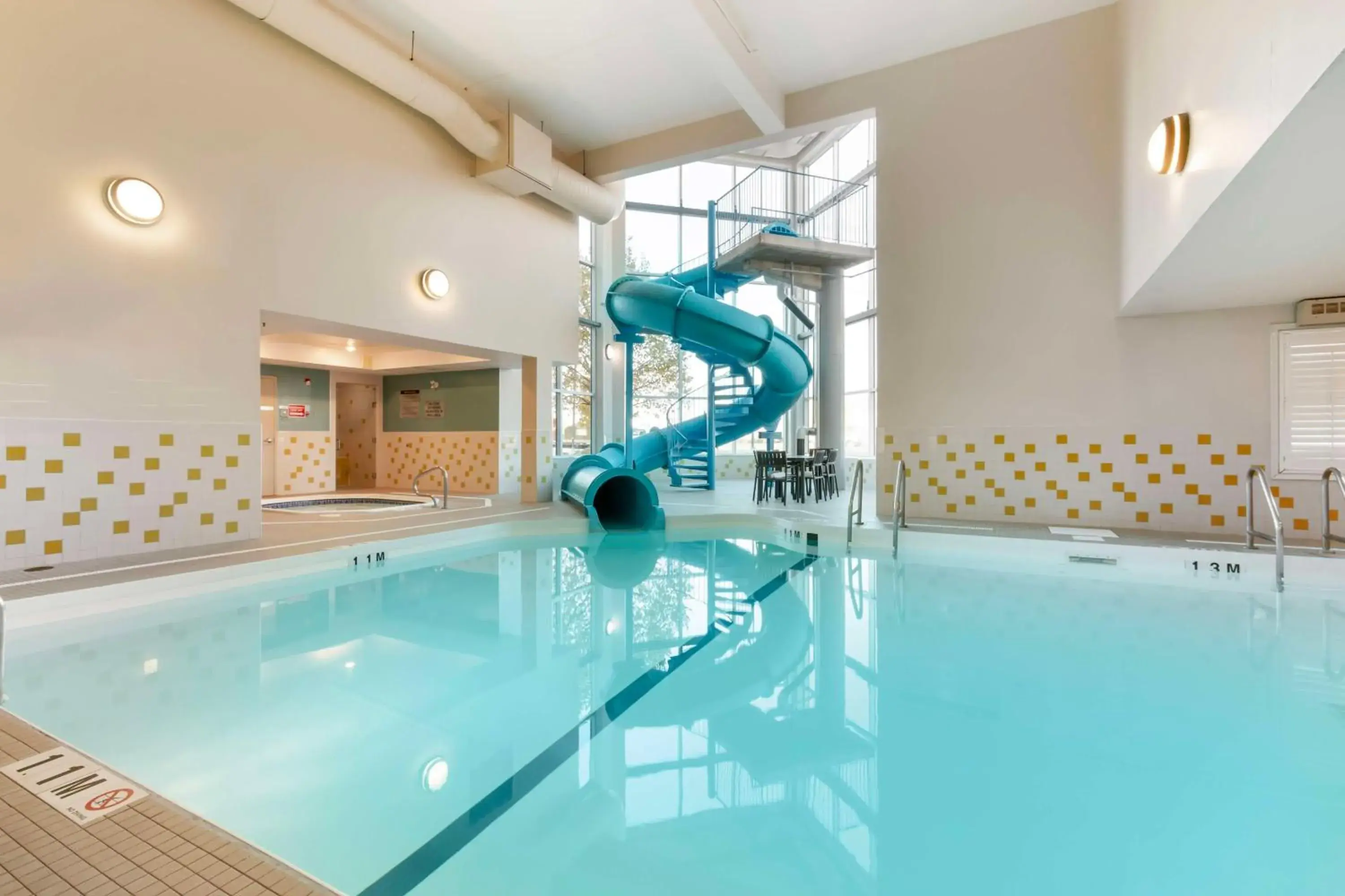 Pool view in Best Western Plus Brandon Inn Pool view in Best Western Plus Brandon Inn