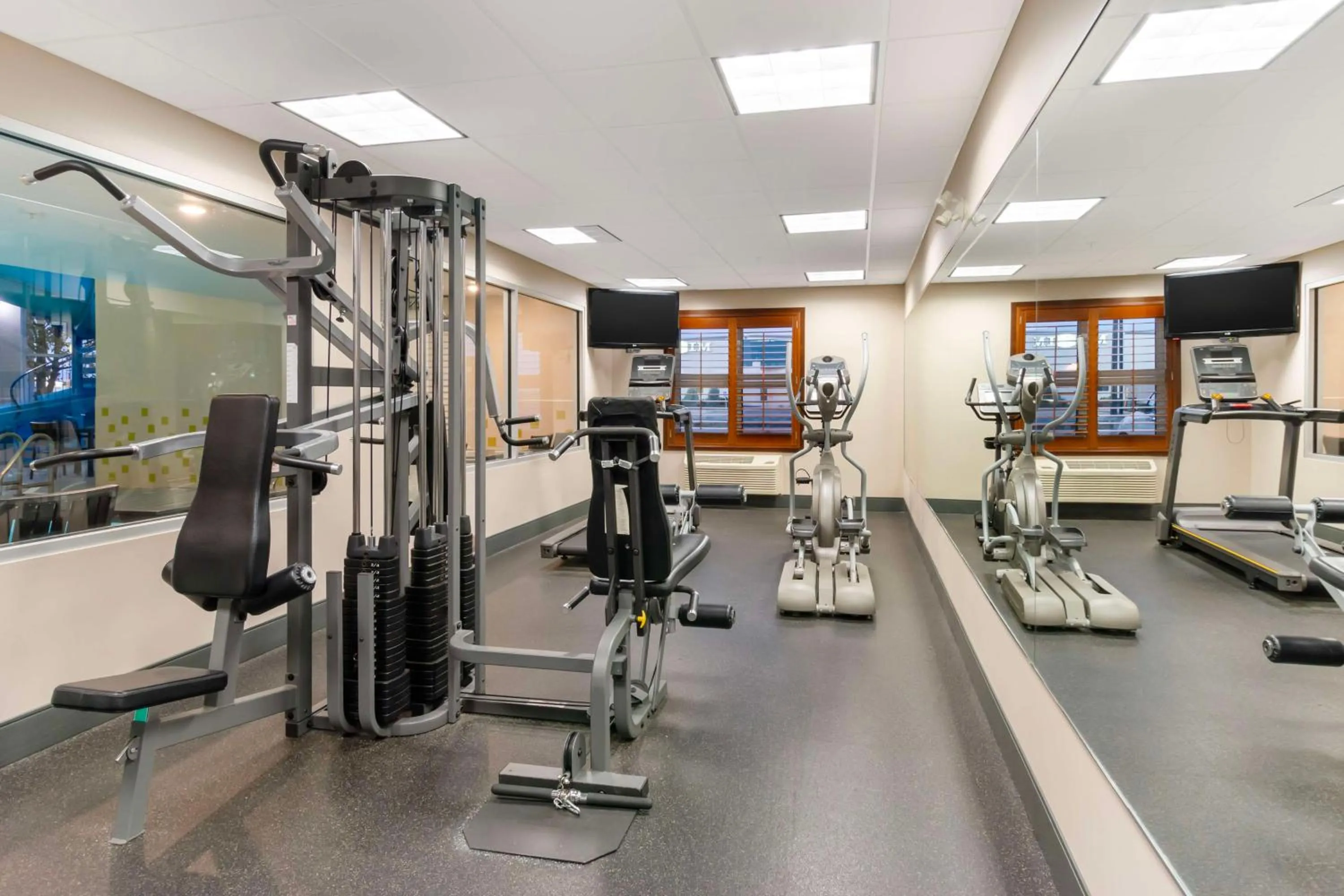 Fitness centre/facilities in Best Western Plus Brandon Inn