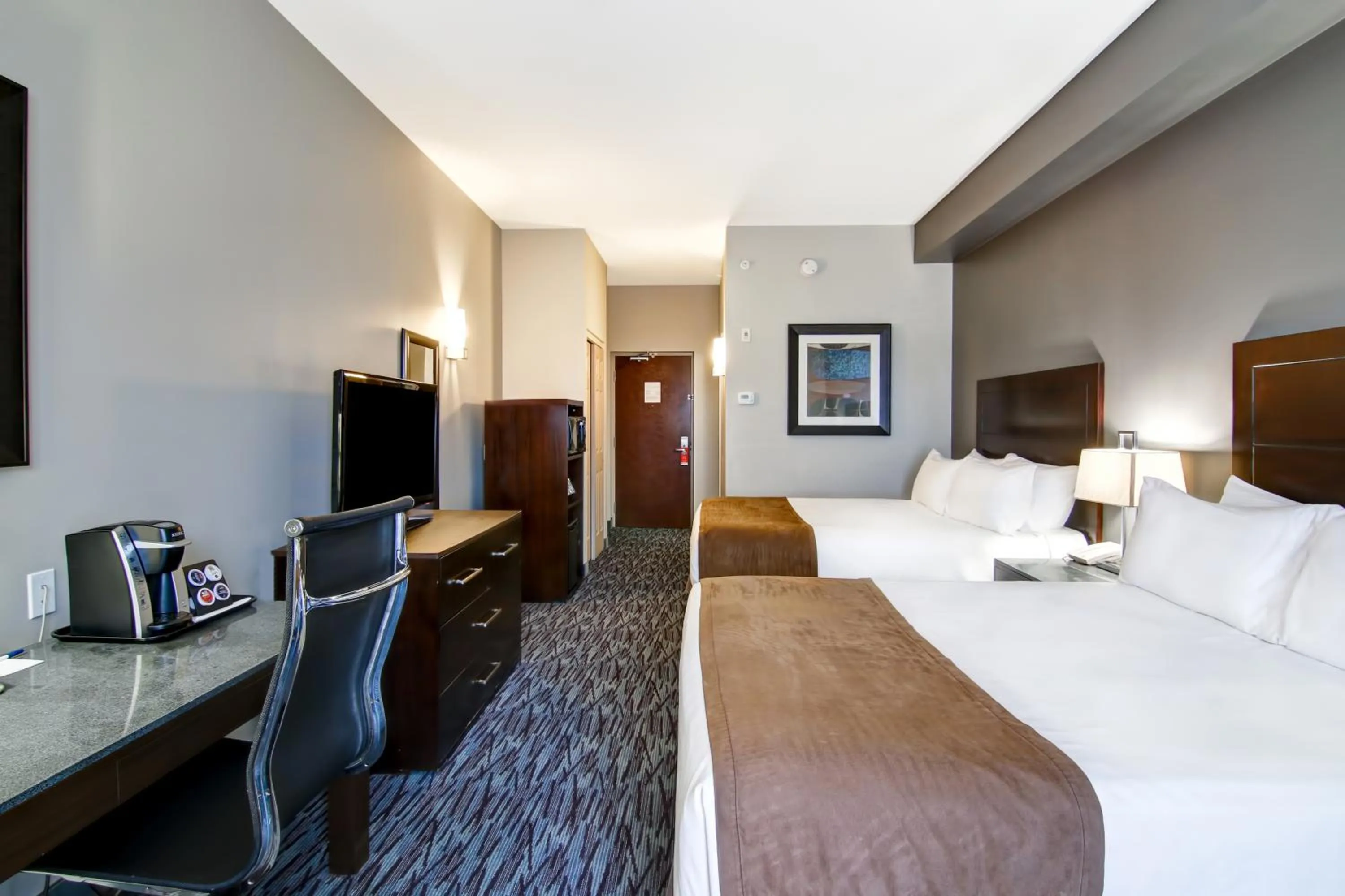 Photo of the whole room, Bed in Best Western Plus Brandon Inn