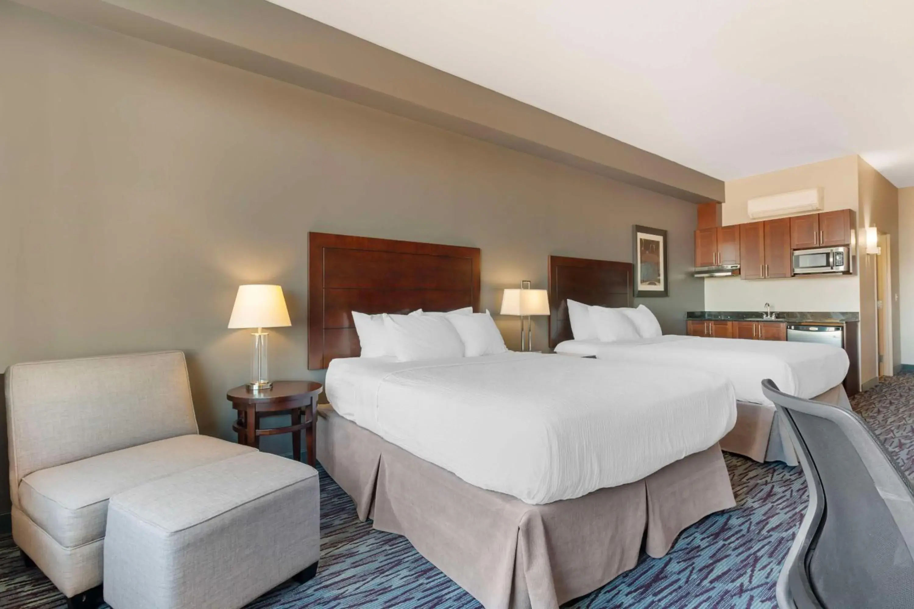 Queen Room with Two Queen Beds - Disability Access/Non-Smoking in Best Western Plus Brandon Inn Queen Room with Two Queen Beds - Disability Access/Non-Smoking in Best Western Plus Brandon Inn