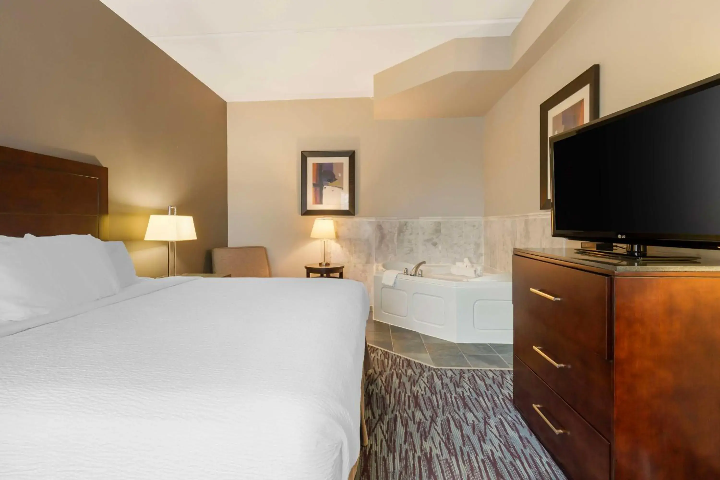 Bedroom, Bed in Best Western Plus Brandon Inn Bedroom, Bed in Best Western Plus Brandon Inn