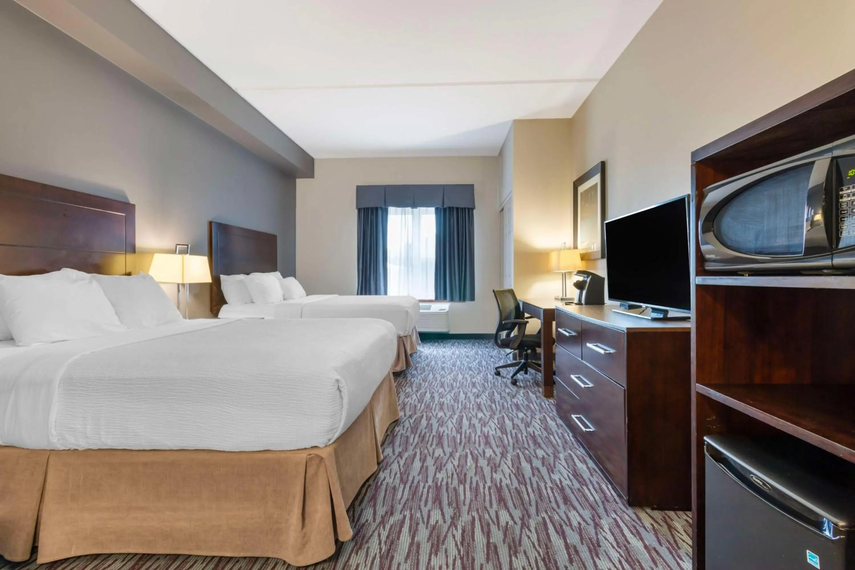 Bedroom, Bed in Best Western Plus Brandon Inn