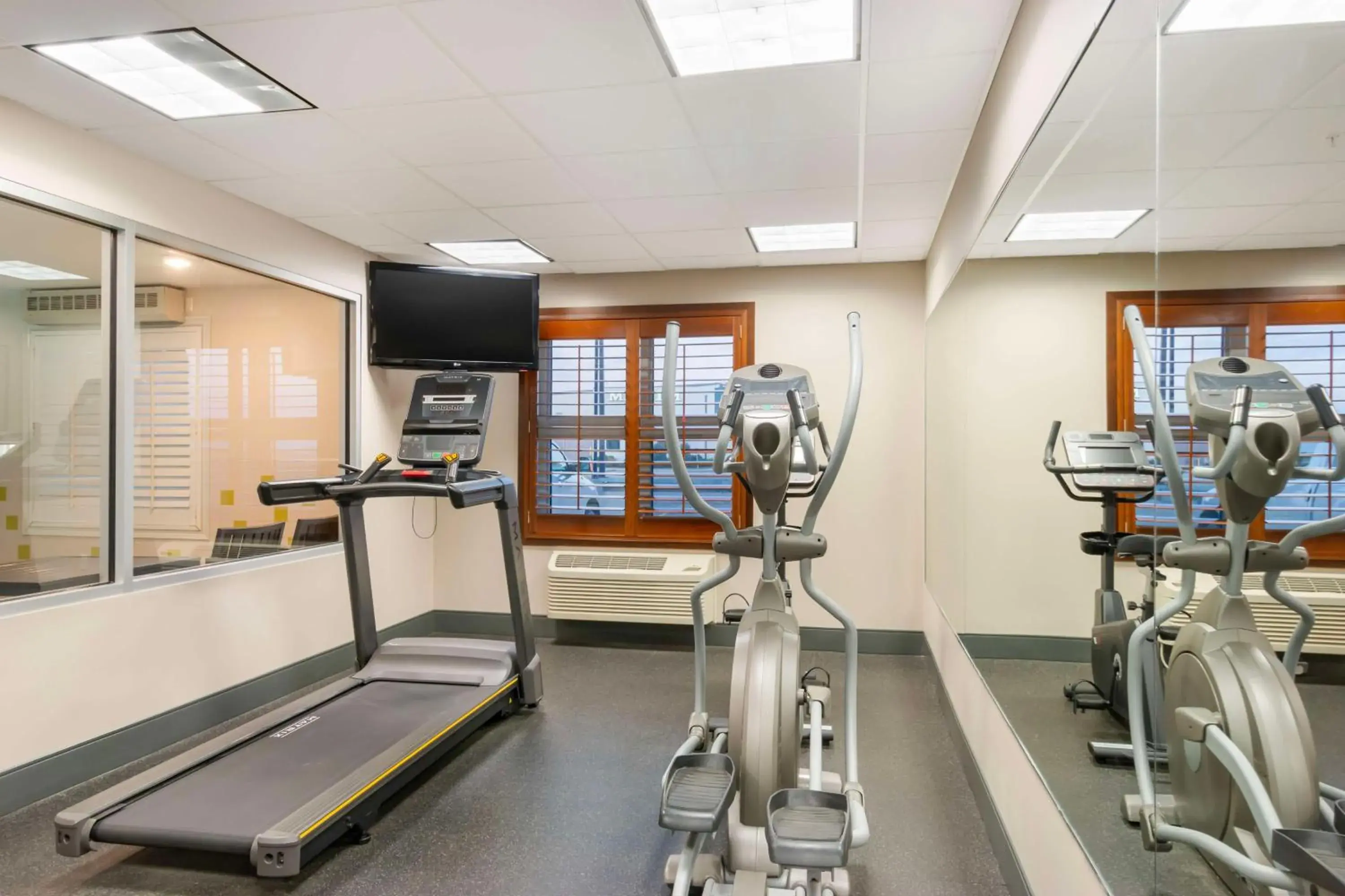 Fitness centre/facilities in Best Western Plus Brandon Inn Fitness centre/facilities in Best Western Plus Brandon Inn
