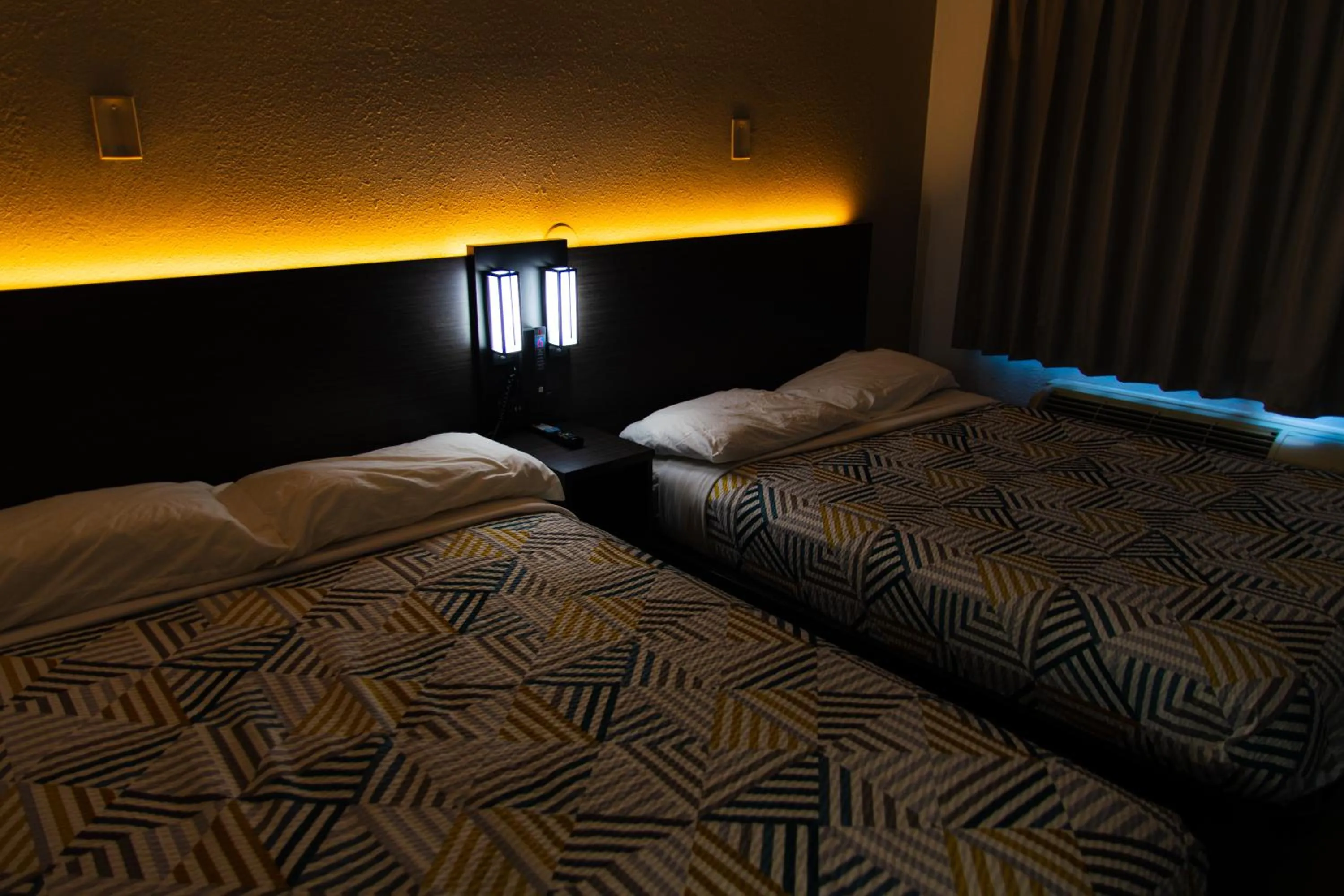 Bed in Motel 6-Lantana West Palm Beach, FL