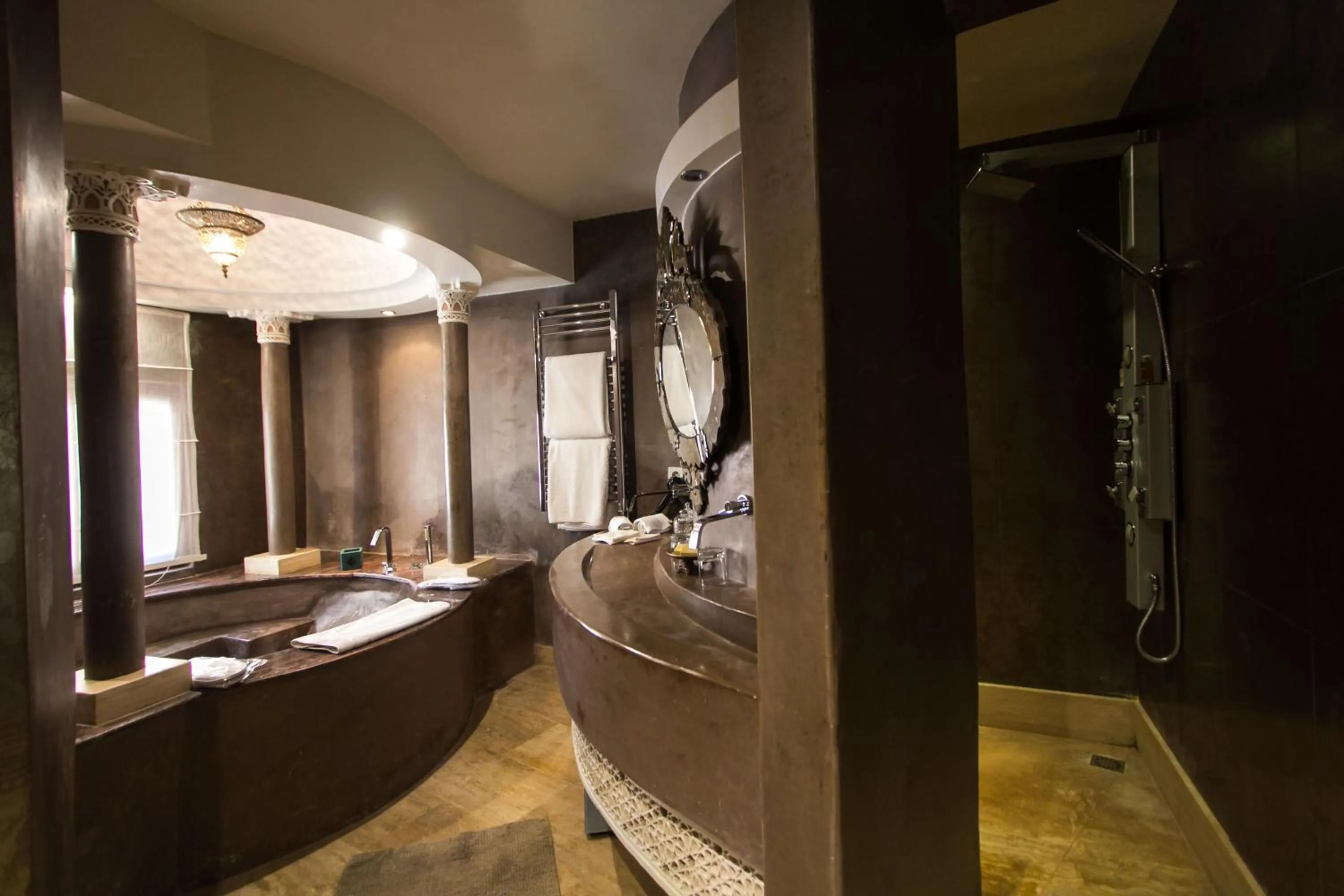 Bathroom in Riad Mayfez Suites & Spa