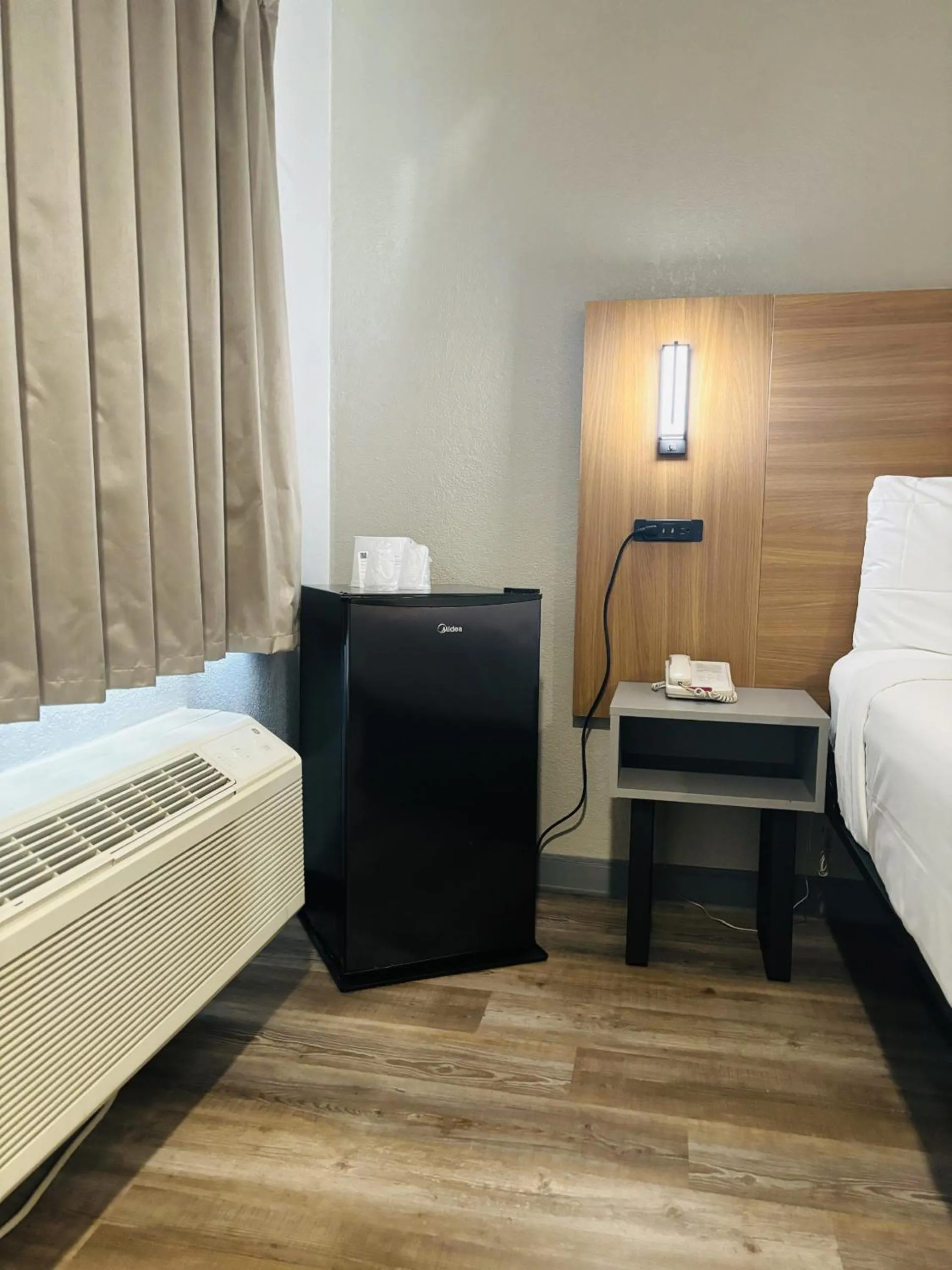 Bed in Motel 6-Santa Ana, CA