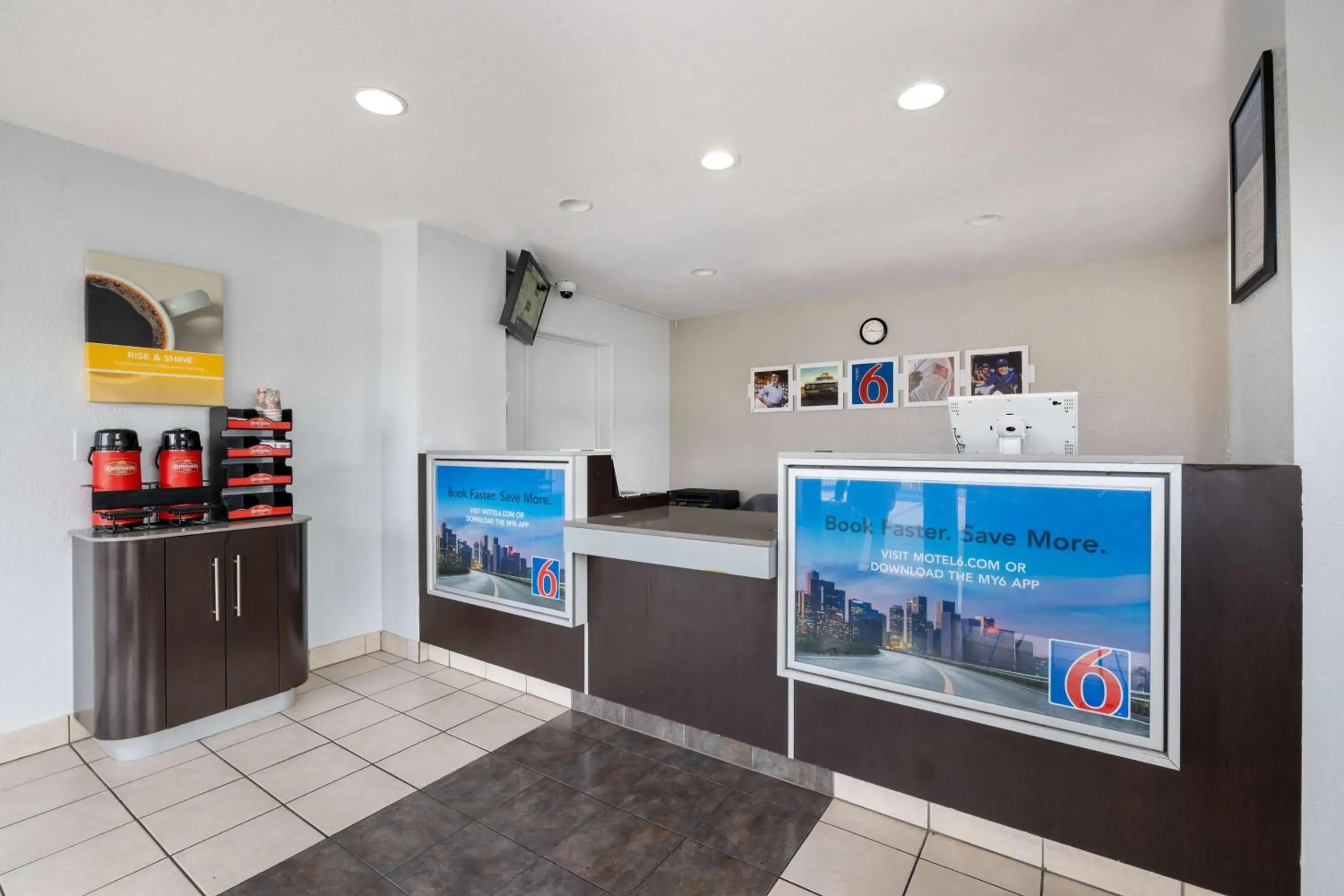 Lobby or reception in Motel 6-Santa Ana, CA Lobby or reception in Motel 6-Santa Ana, CA