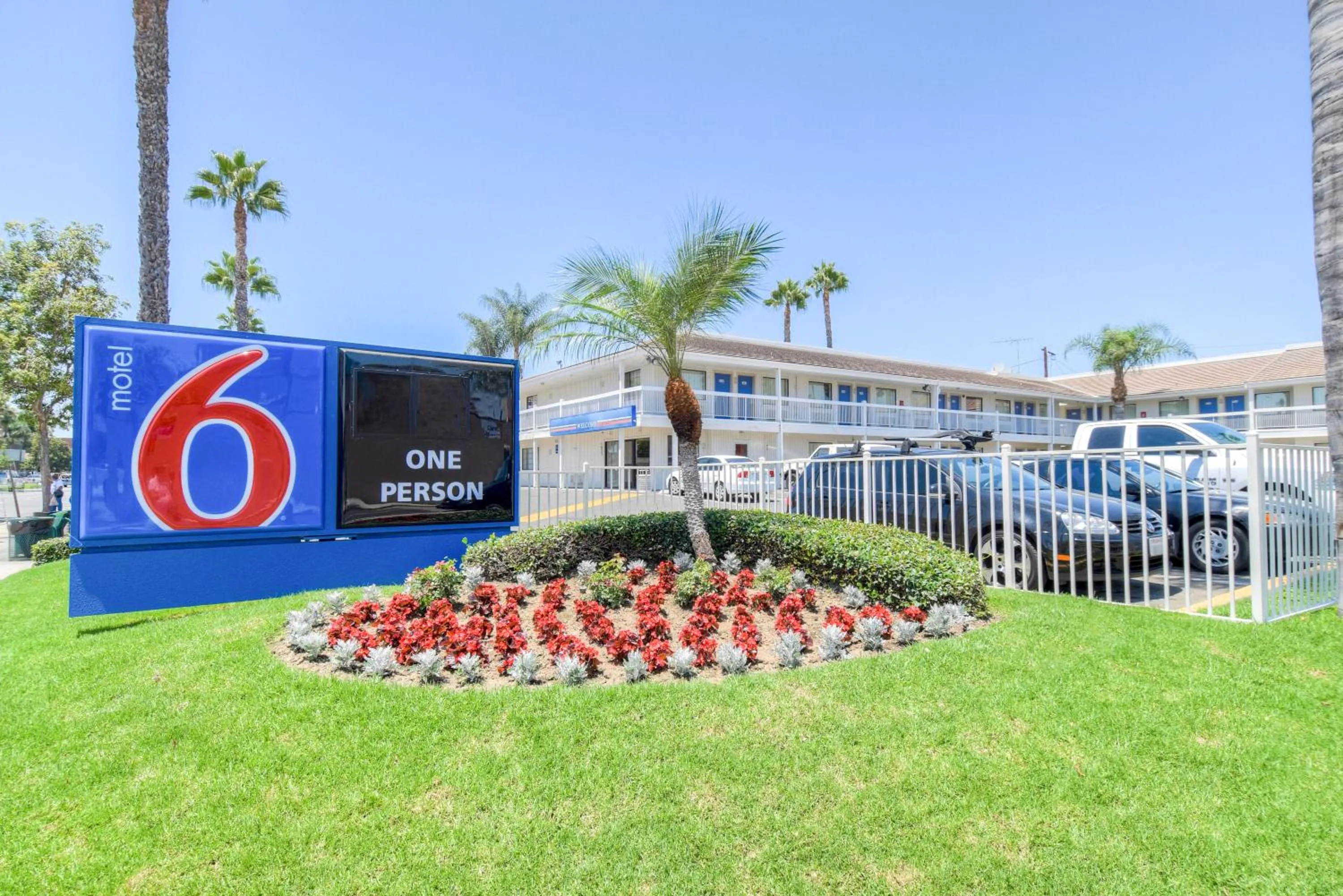 Facade/entrance in Motel 6-Santa Ana, CA