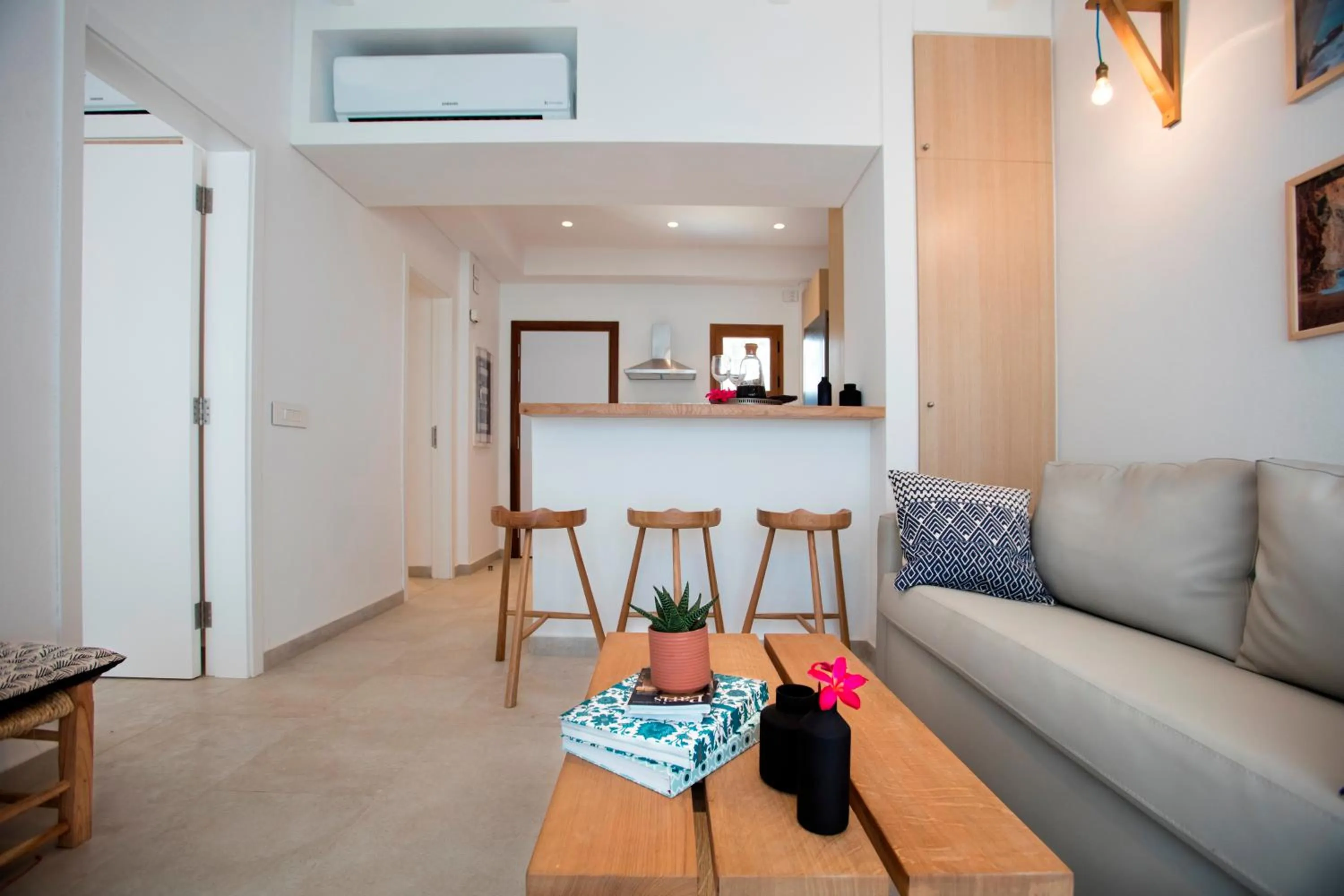 Living room in La Siesta Hotel & Beach Resort