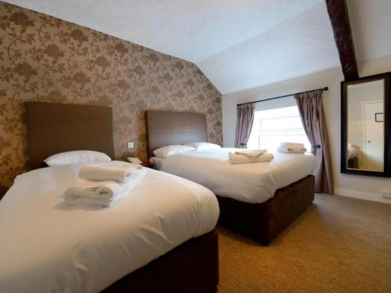 Family Room in Savoy Country Inn Family Room in Savoy Country Inn