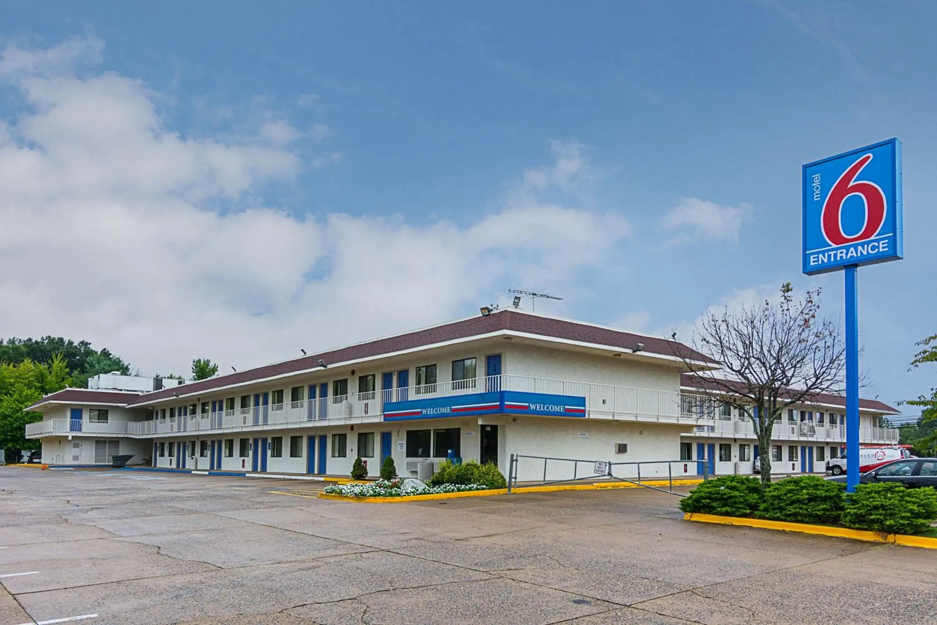 Property building in Motel 6 Fredericksburg, Va - North Property building in Motel 6 Fredericksburg, Va - North