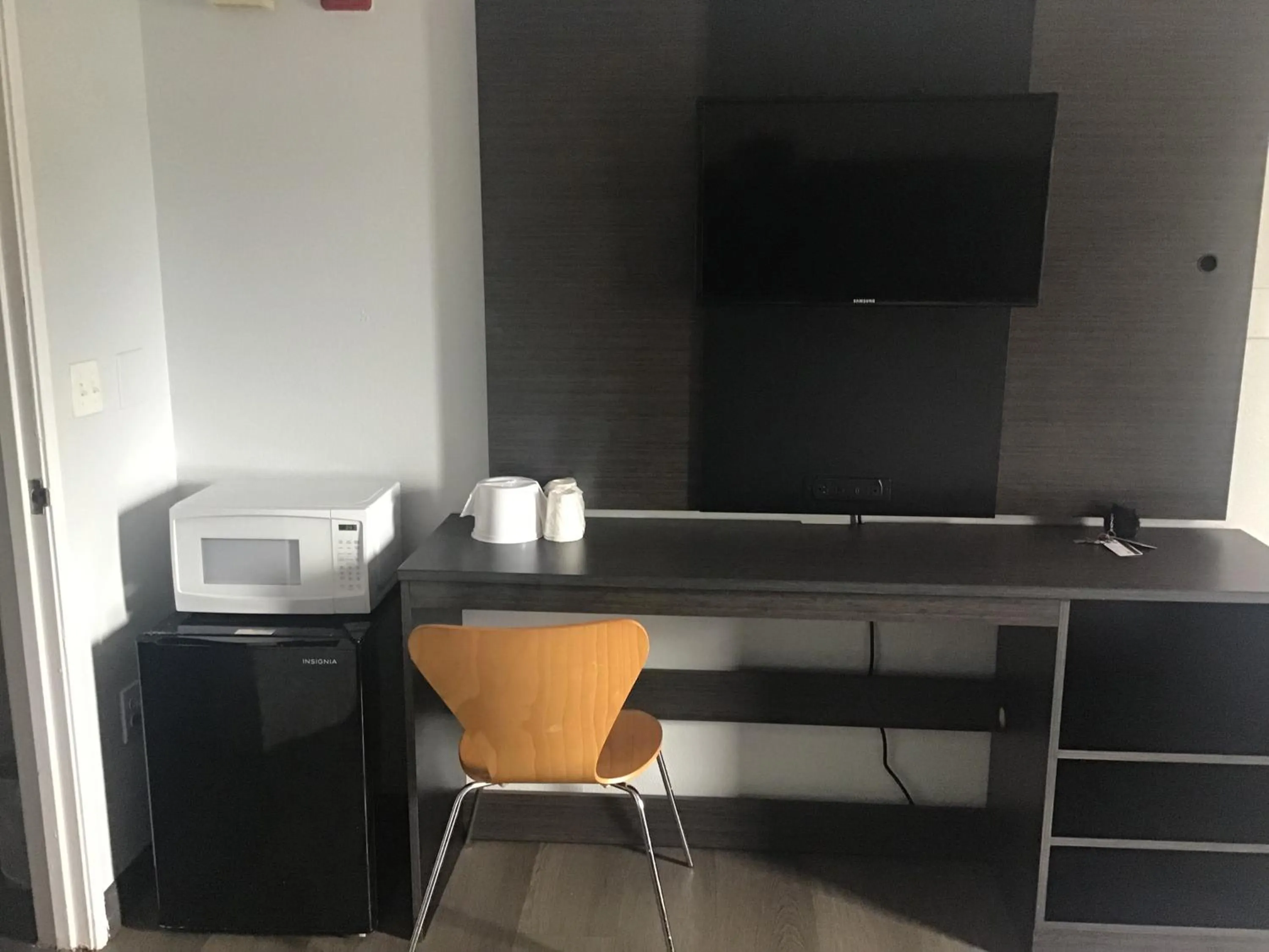 Bedroom in Motel 6-Laurel, DC - Washington Northeast