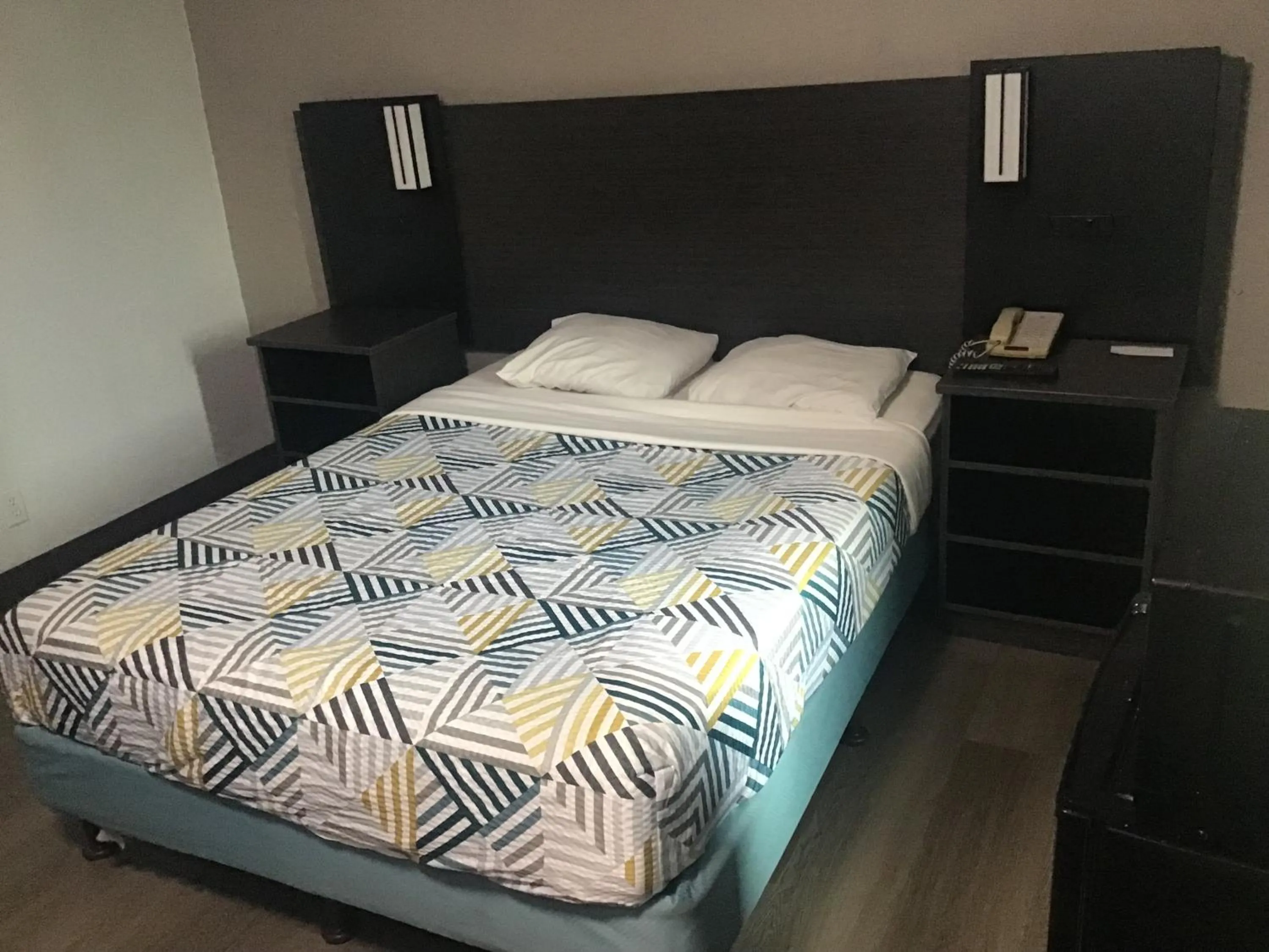 Bedroom, Bed in Motel 6-Laurel, DC - Washington Northeast