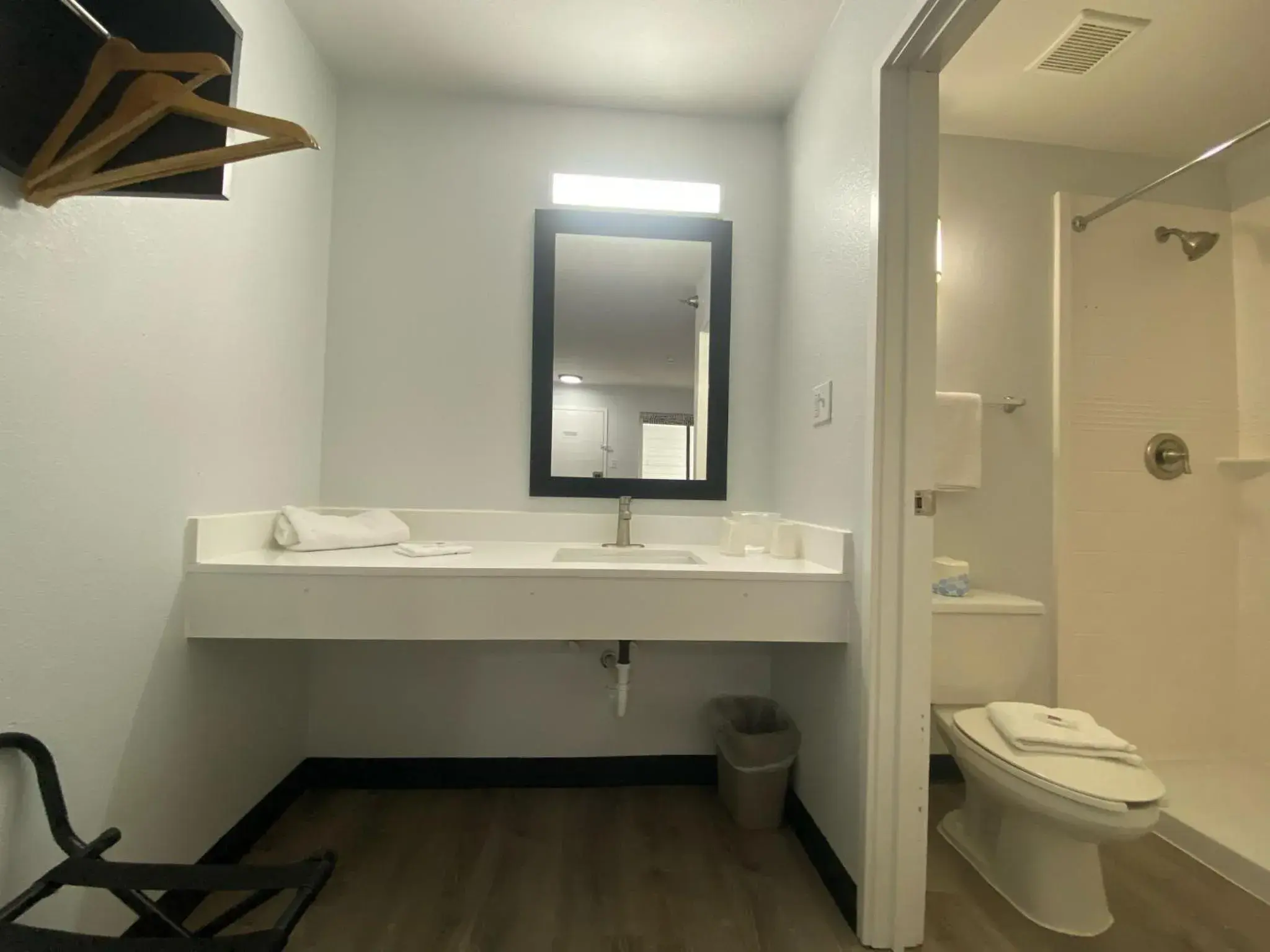 Motel 6-Windsor Locks, CT - Hartford Motel 6-Windsor Locks, CT - Hartford