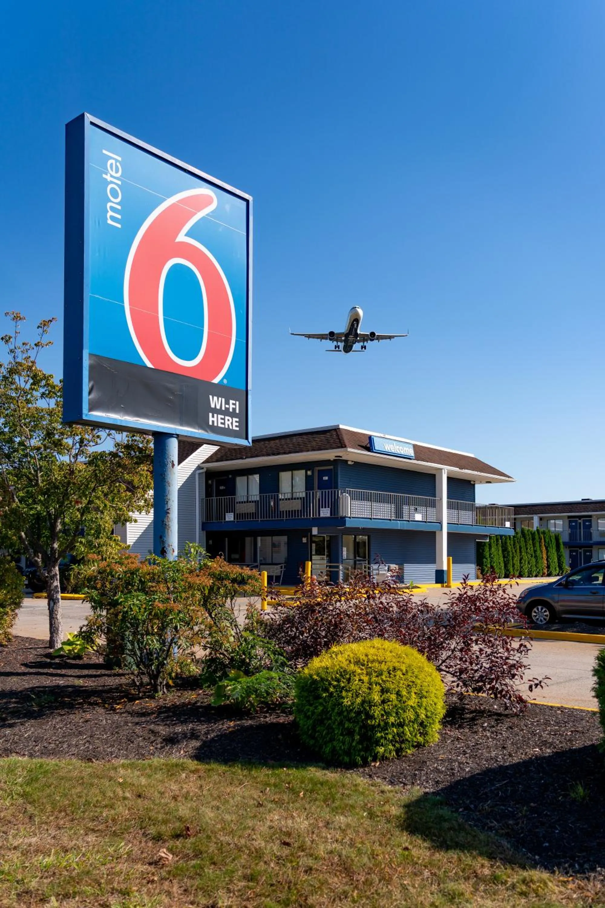 Motel 6-Windsor Locks, CT - Hartford