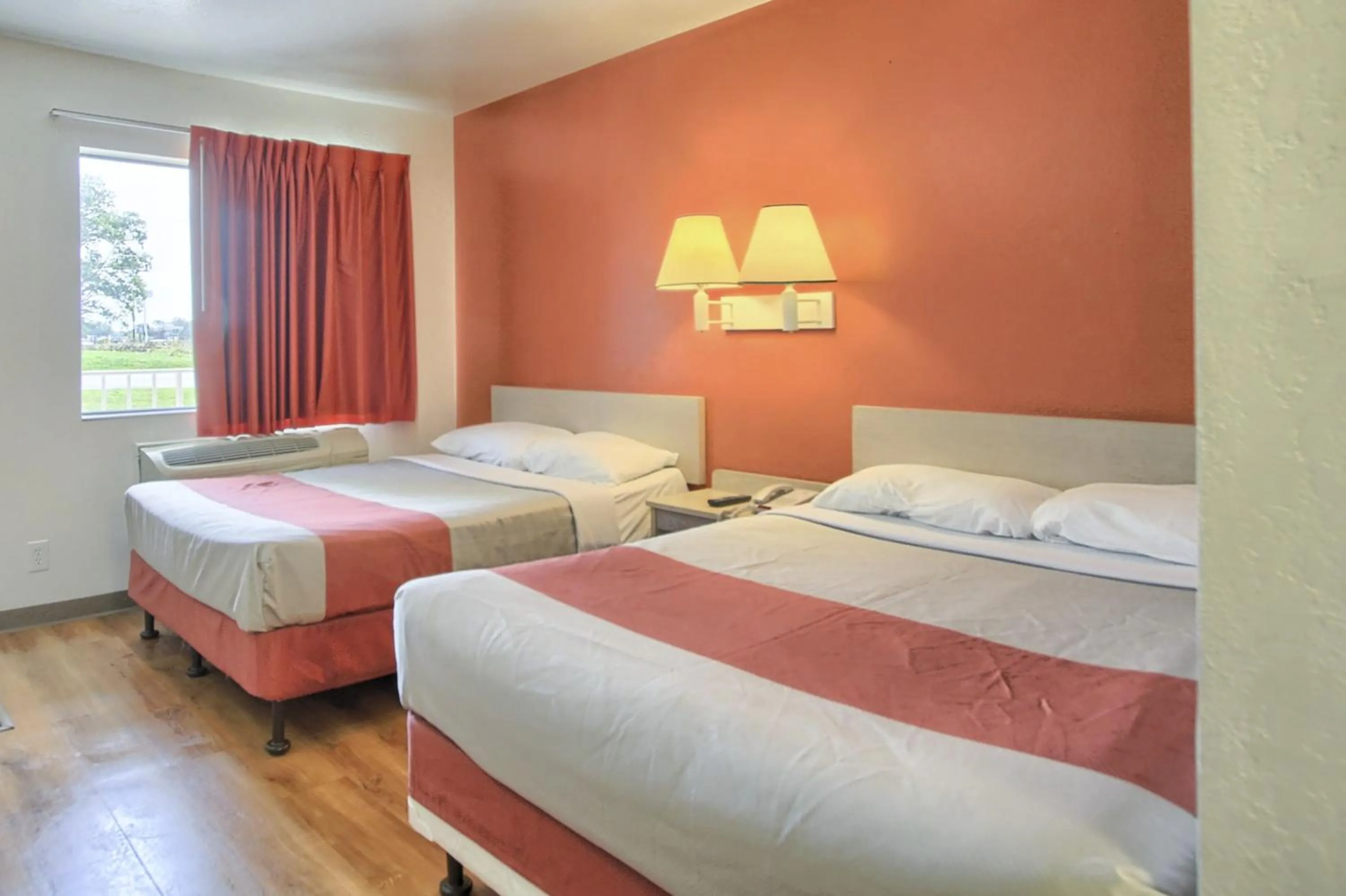 Bedroom, Bed in Motel 6-New Cumberland, PA - Harrisburg - Hershey South