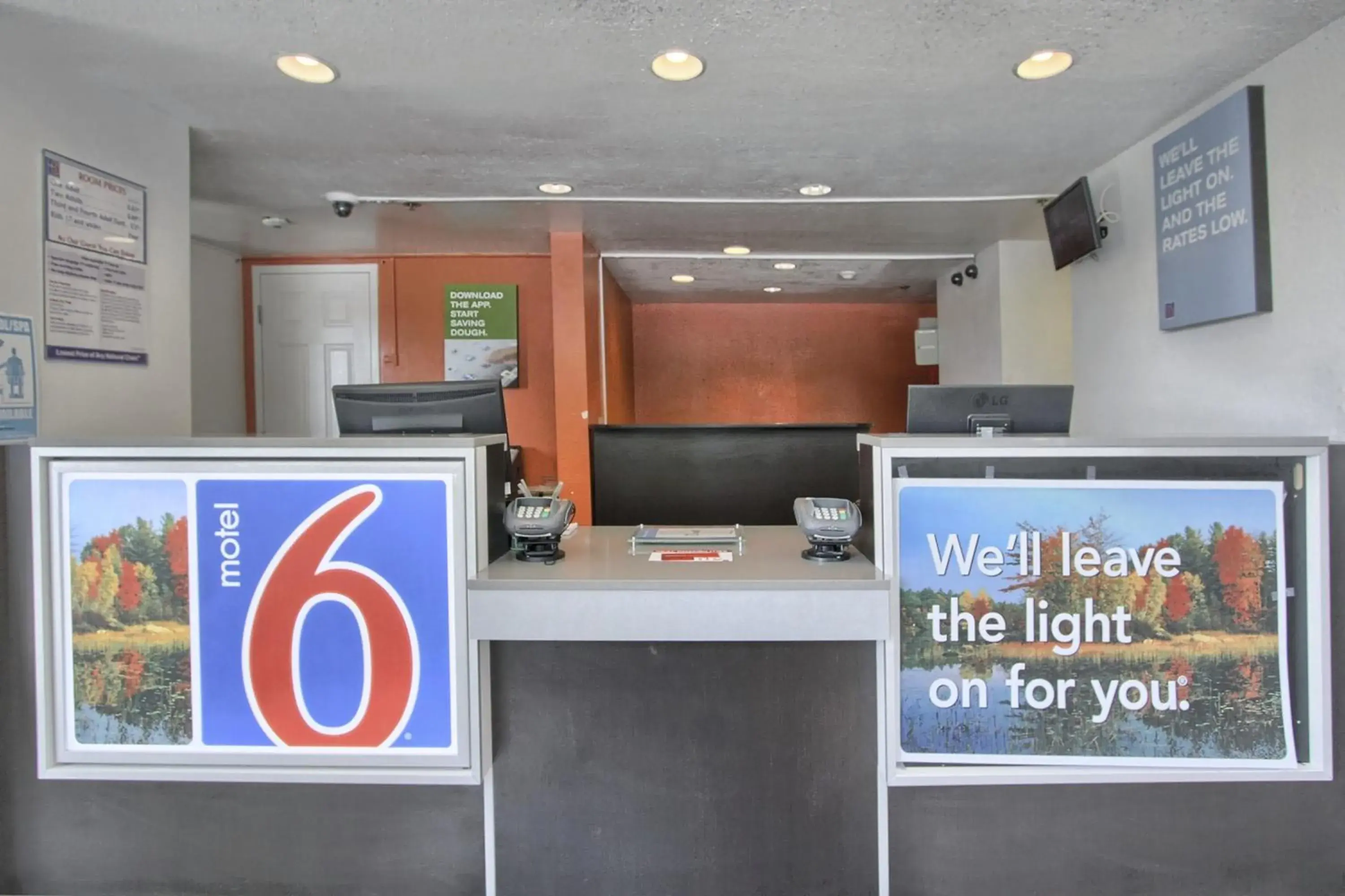 Lobby or reception in Motel 6-New Cumberland, PA - Harrisburg - Hershey South Lobby or reception in Motel 6-New Cumberland, PA - Harrisburg - Hershey South