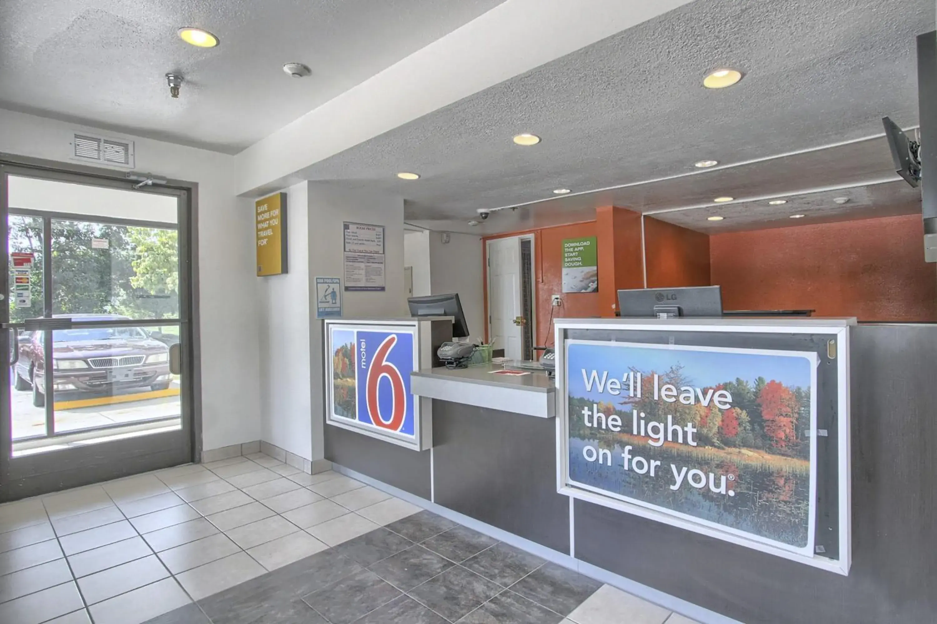 Lobby or reception in Motel 6-New Cumberland, PA - Harrisburg - Hershey South Lobby or reception in Motel 6-New Cumberland, PA - Harrisburg - Hershey South