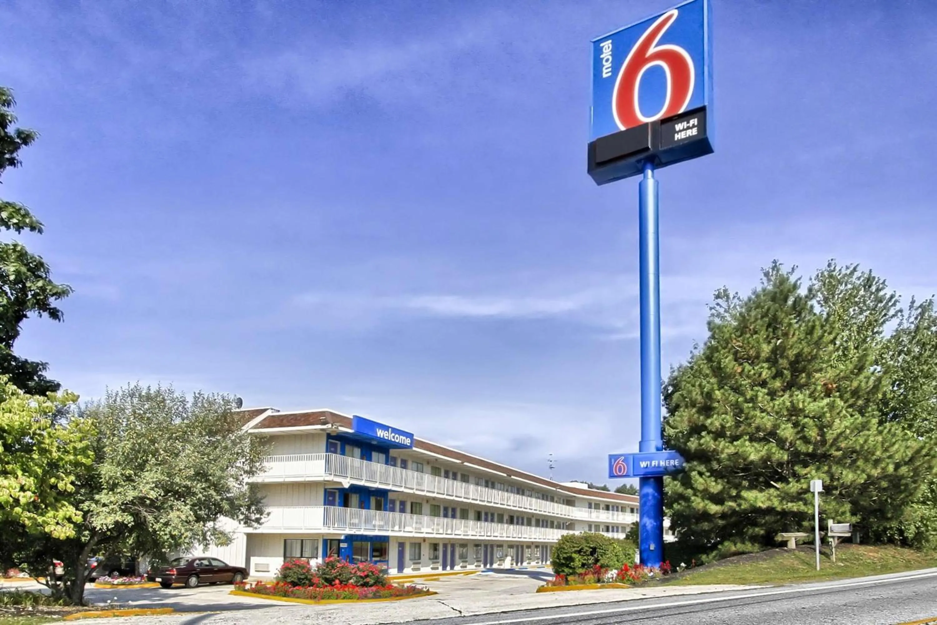 Property building in Motel 6-New Cumberland, PA - Harrisburg - Hershey South