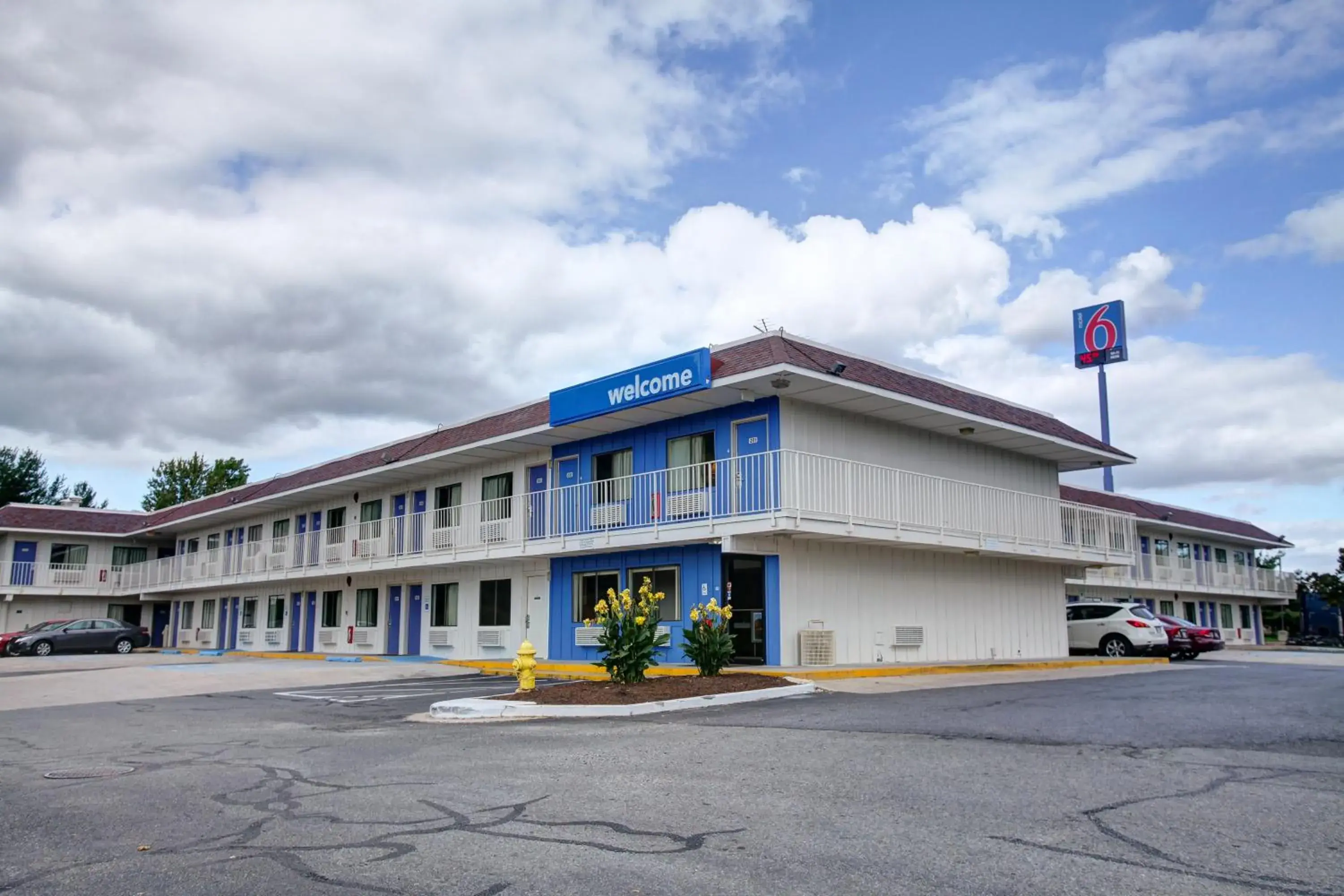 Property building in Motel 6-Elkton, MD Property building in Motel 6-Elkton, MD